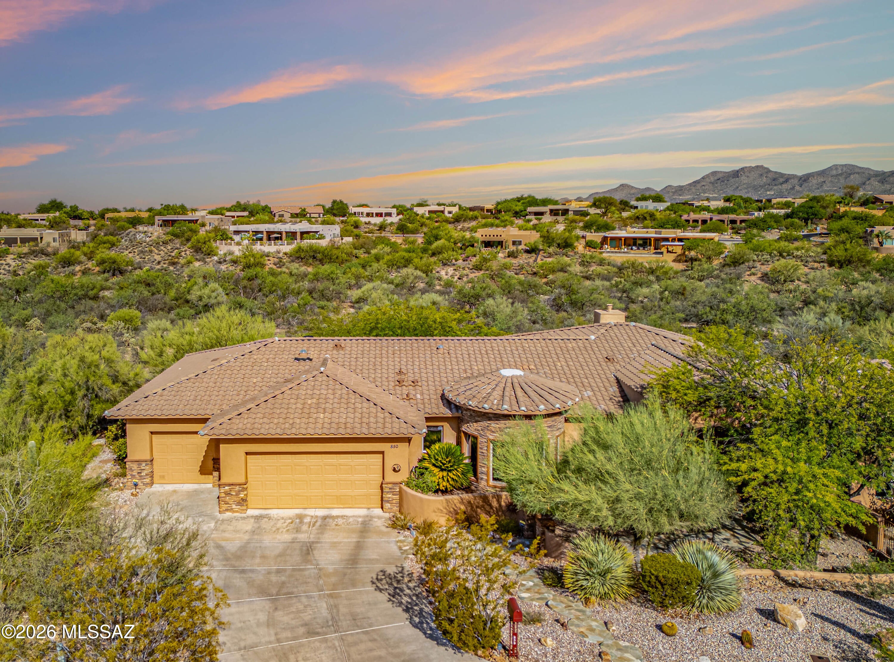 850 W Big Sand Place