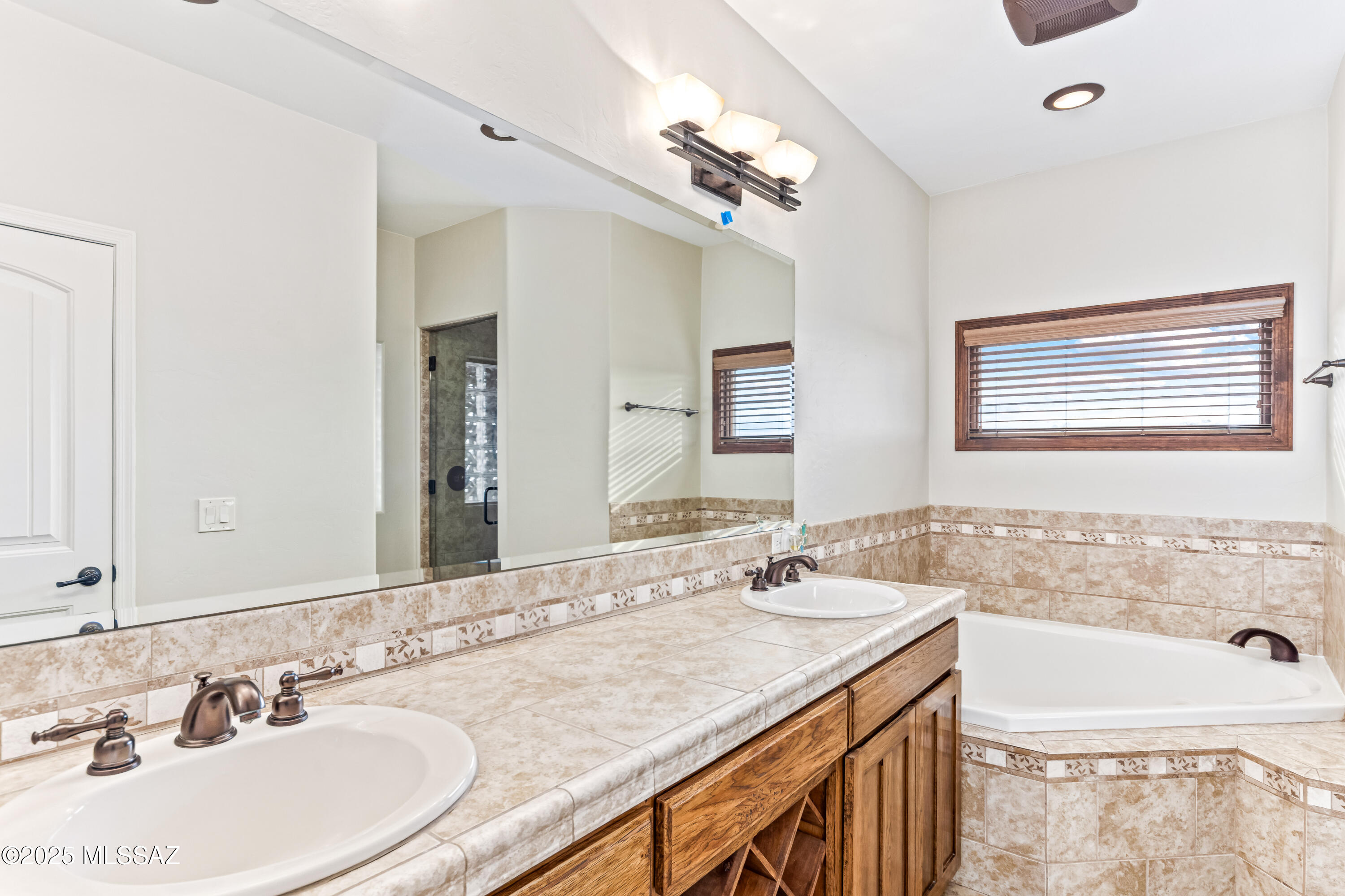 New Tucson Unit NO. 30 - Residential