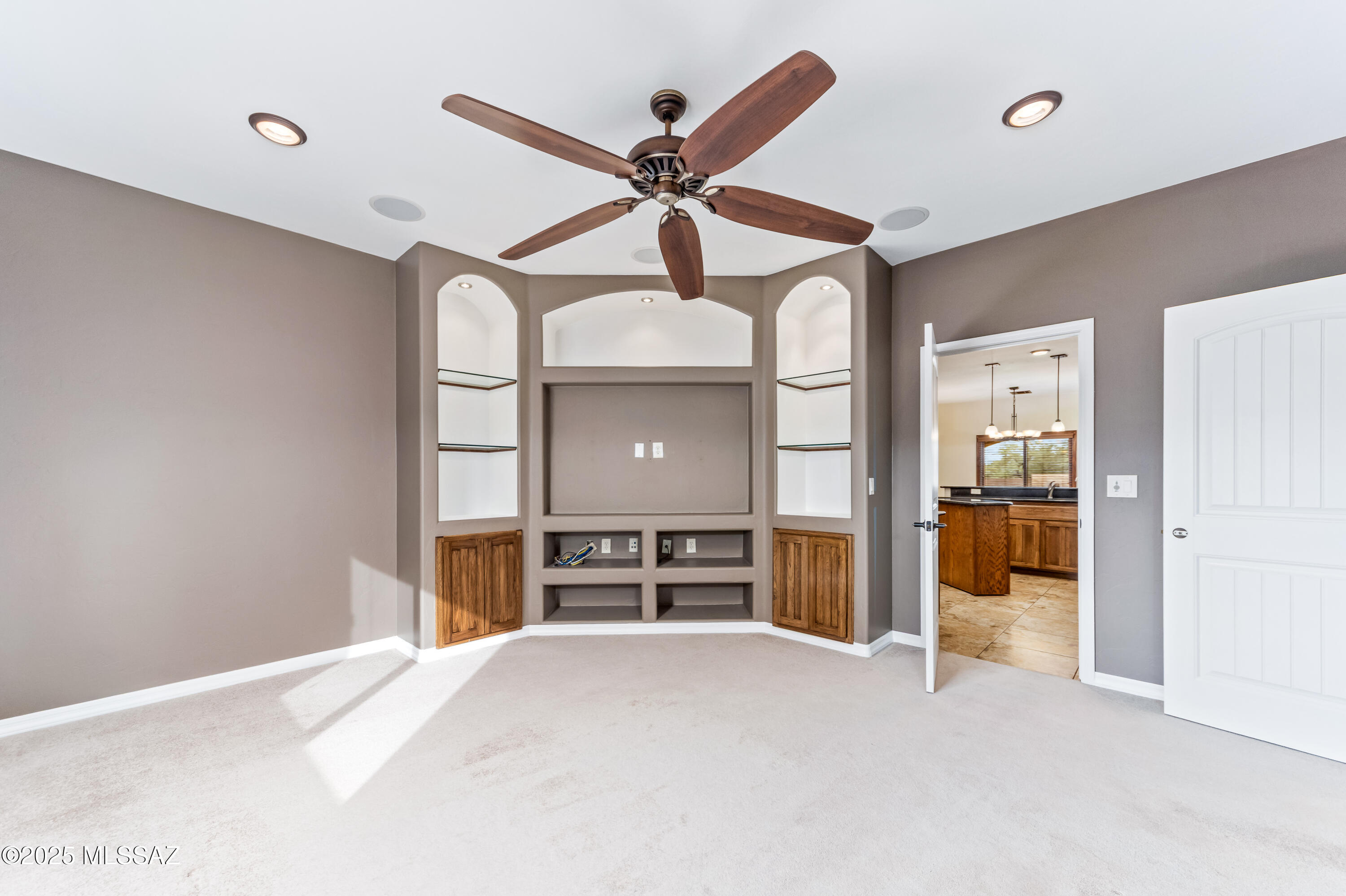 New Tucson Unit NO. 30 - Residential