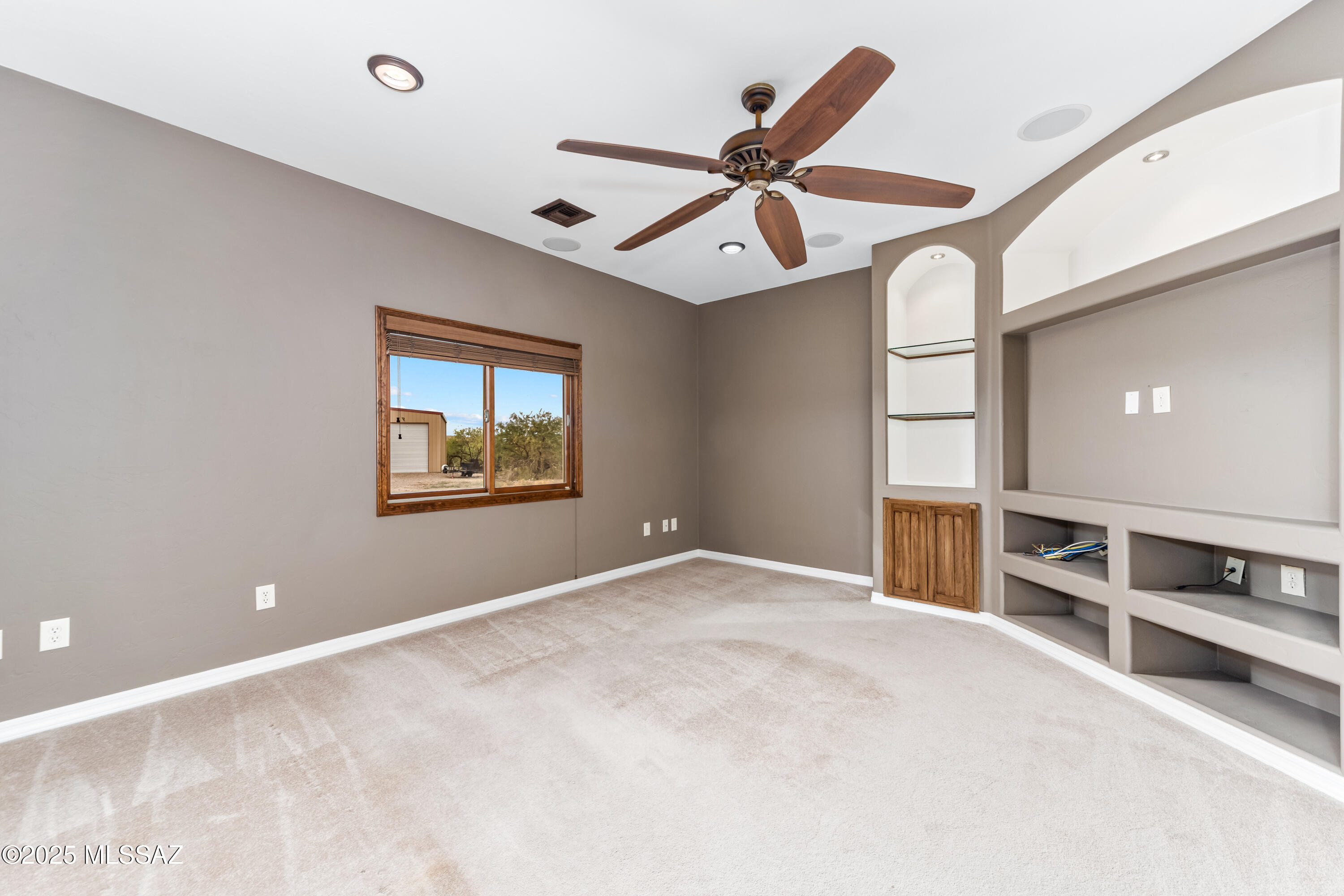 New Tucson Unit NO. 30 - Residential