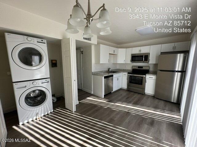 2950 N Alvernon Way 11101