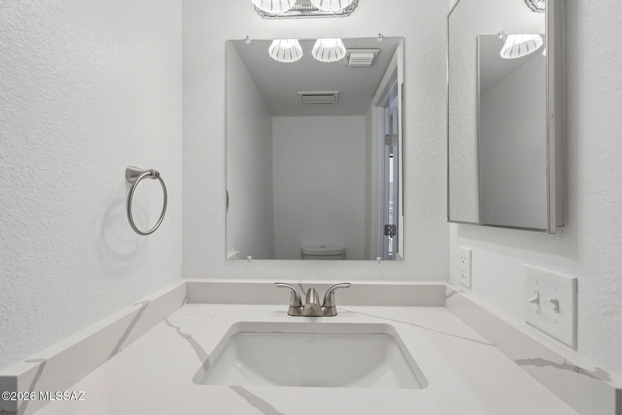 Las Lomitas Townhouses - Residential