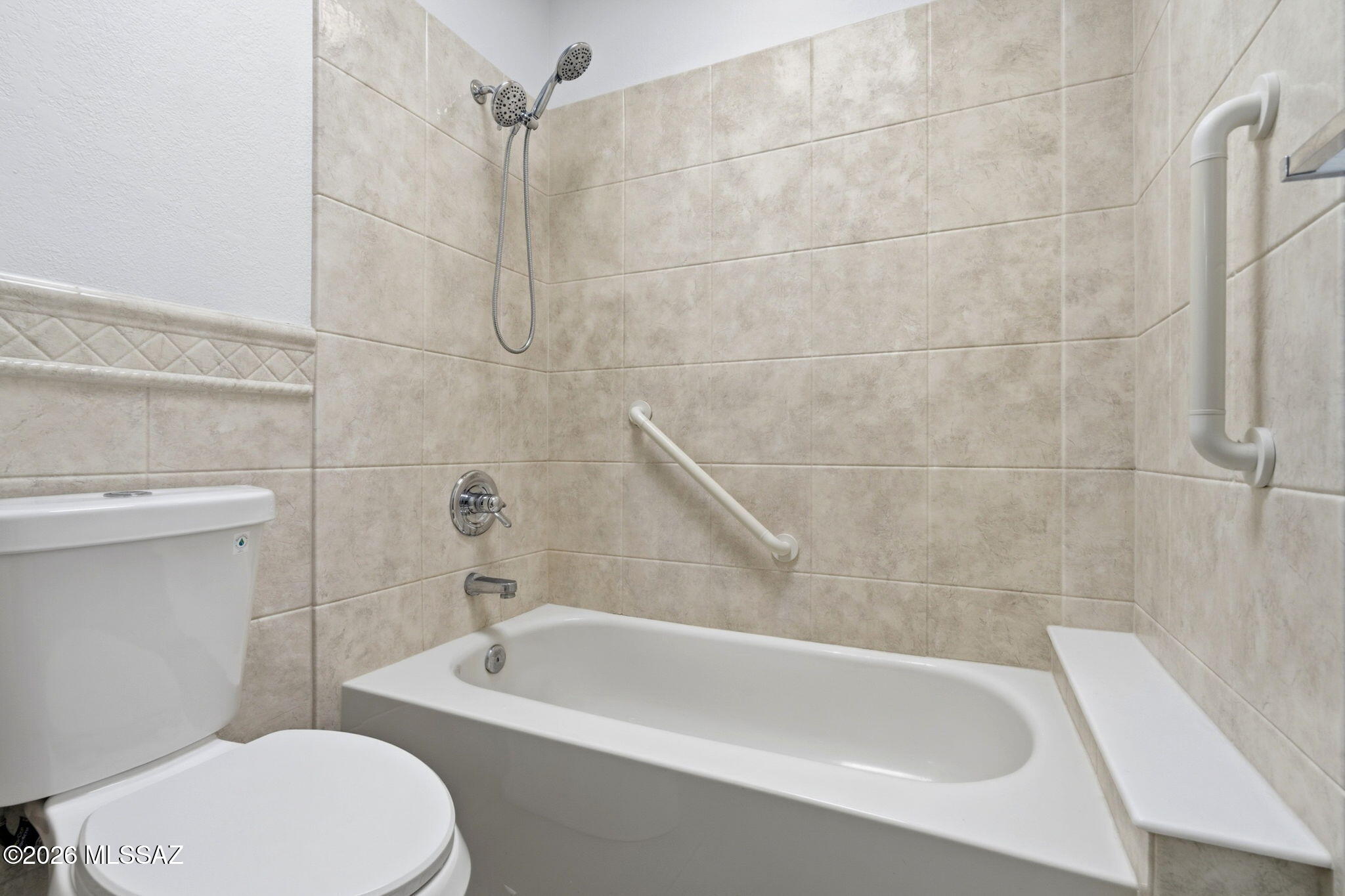 Las Lomitas Townhouses - Residential