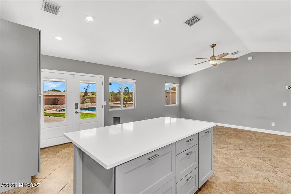 New Tucson Unit NO. 27 - Residential