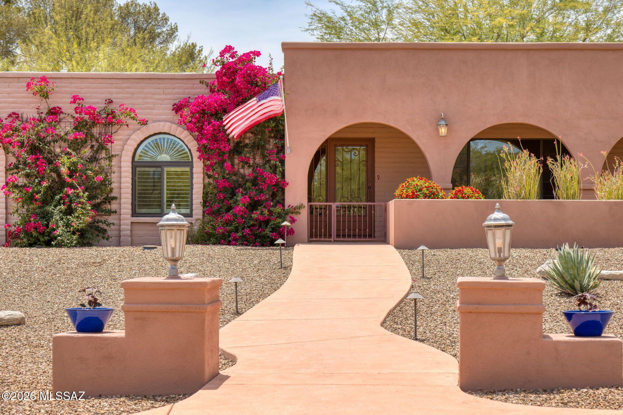 3575 N Pantano Road