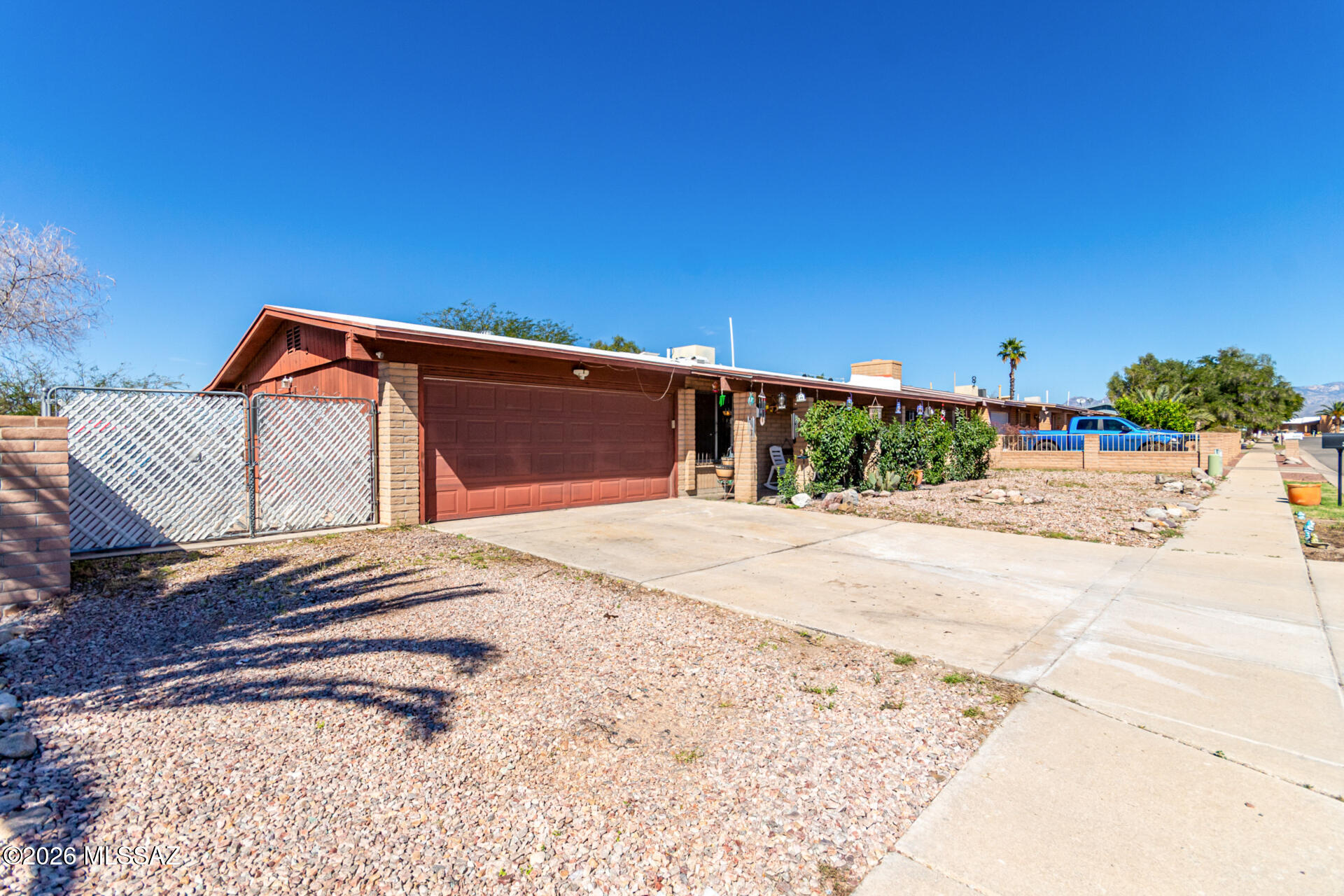 3960 S Avenida De Las Palmas