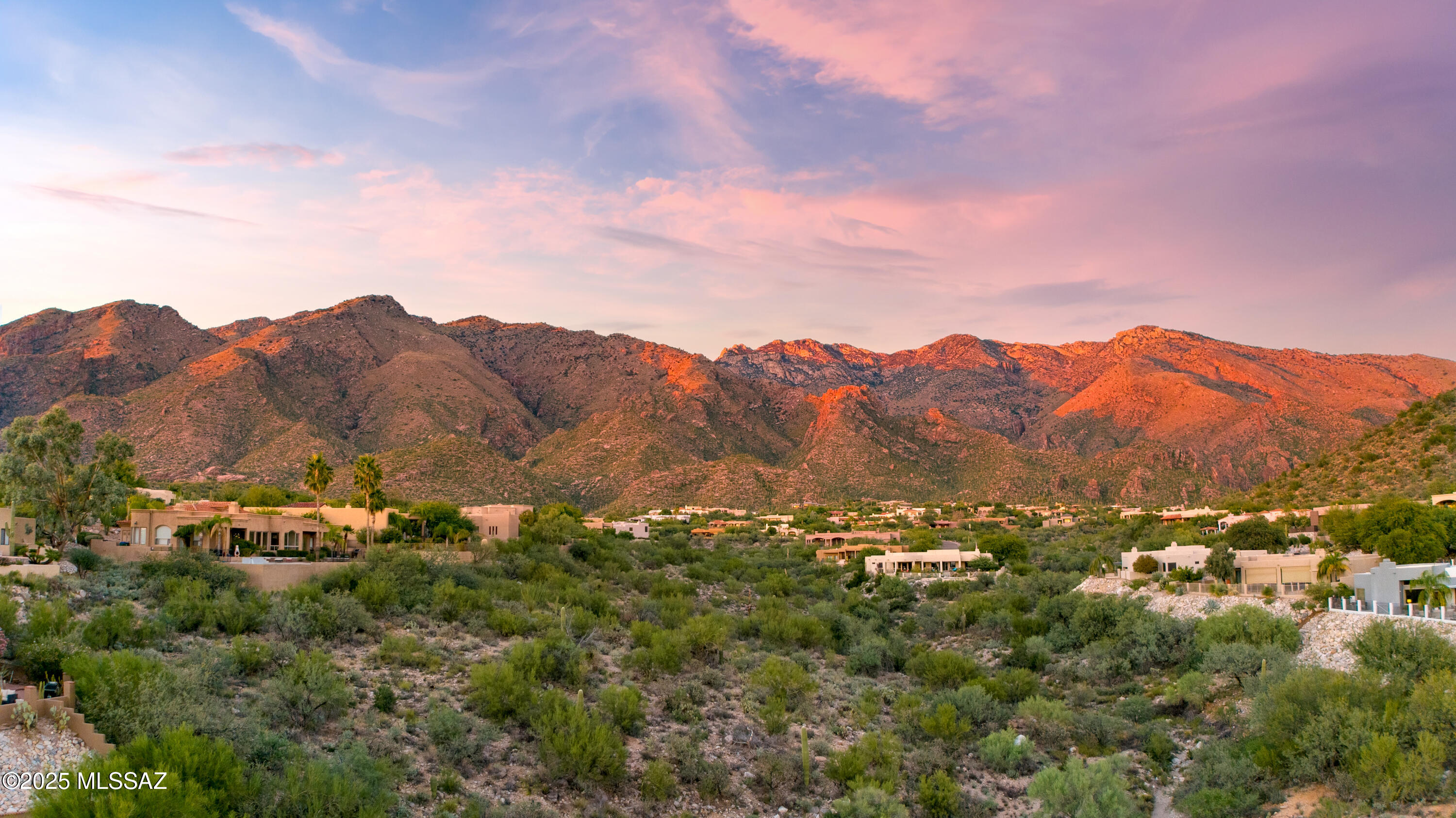 5811 E Placita Rocosa