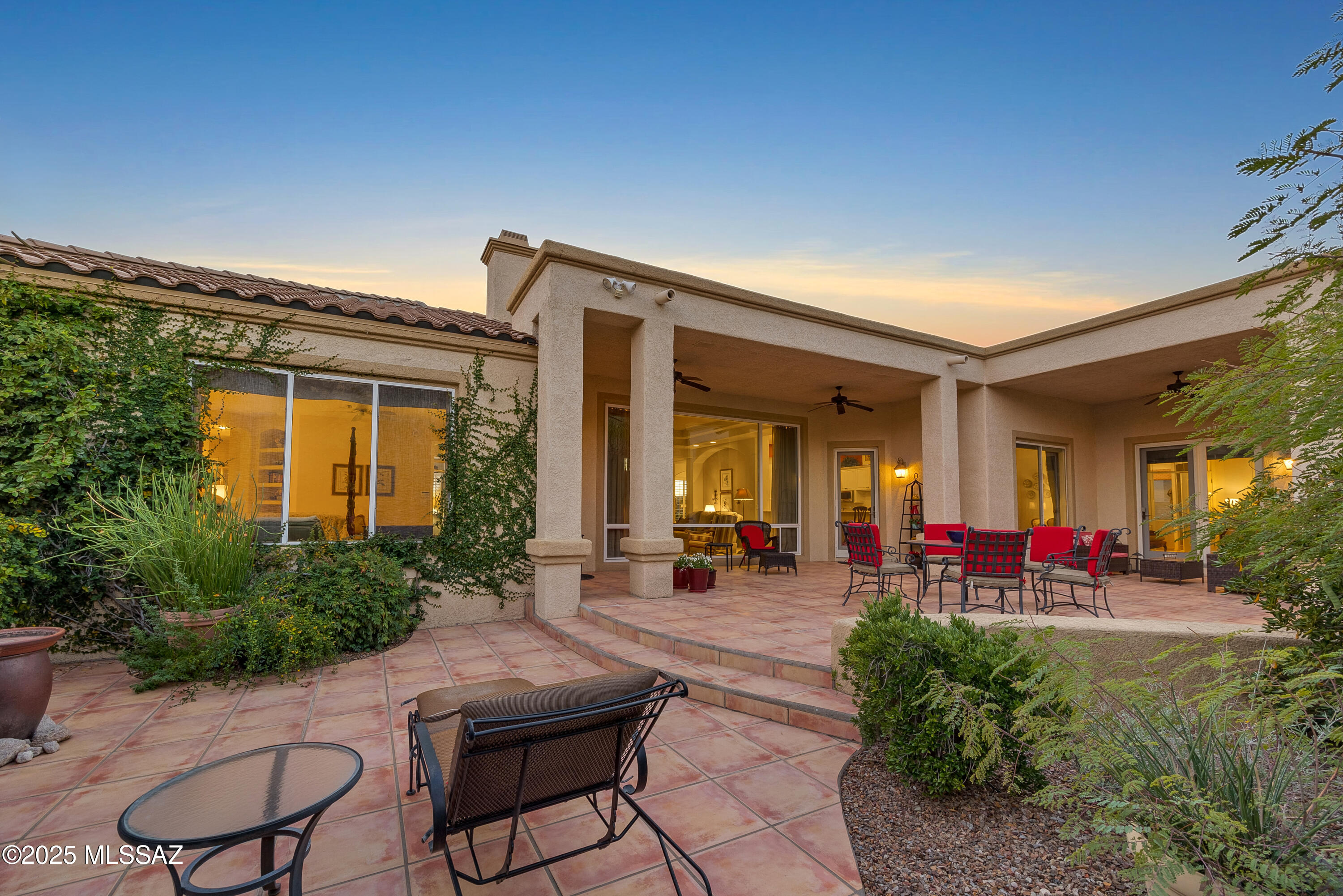 5811 E Placita Rocosa