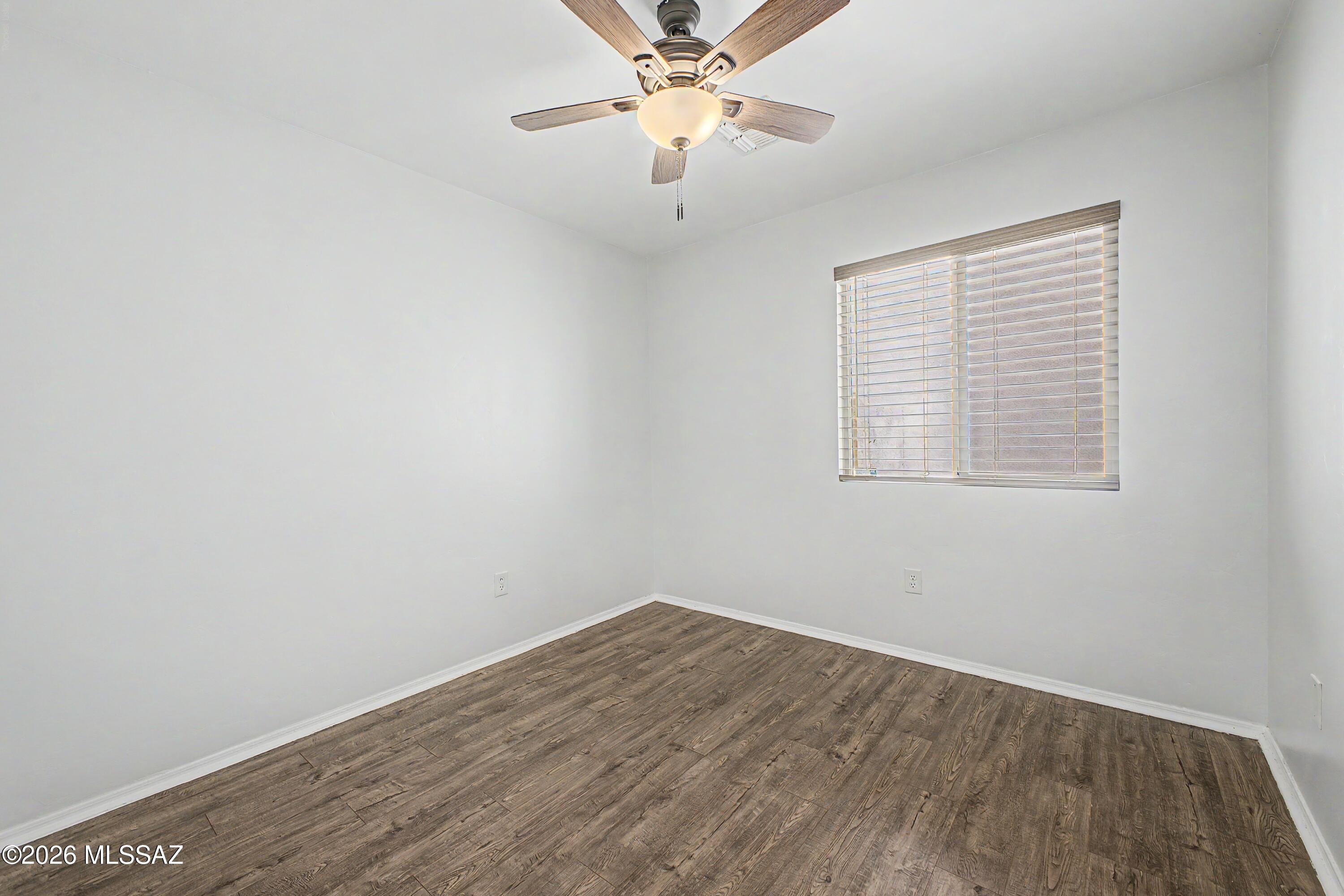 Somerset Canyon Neighborhood 10, Par. X,Y - Residential Lease