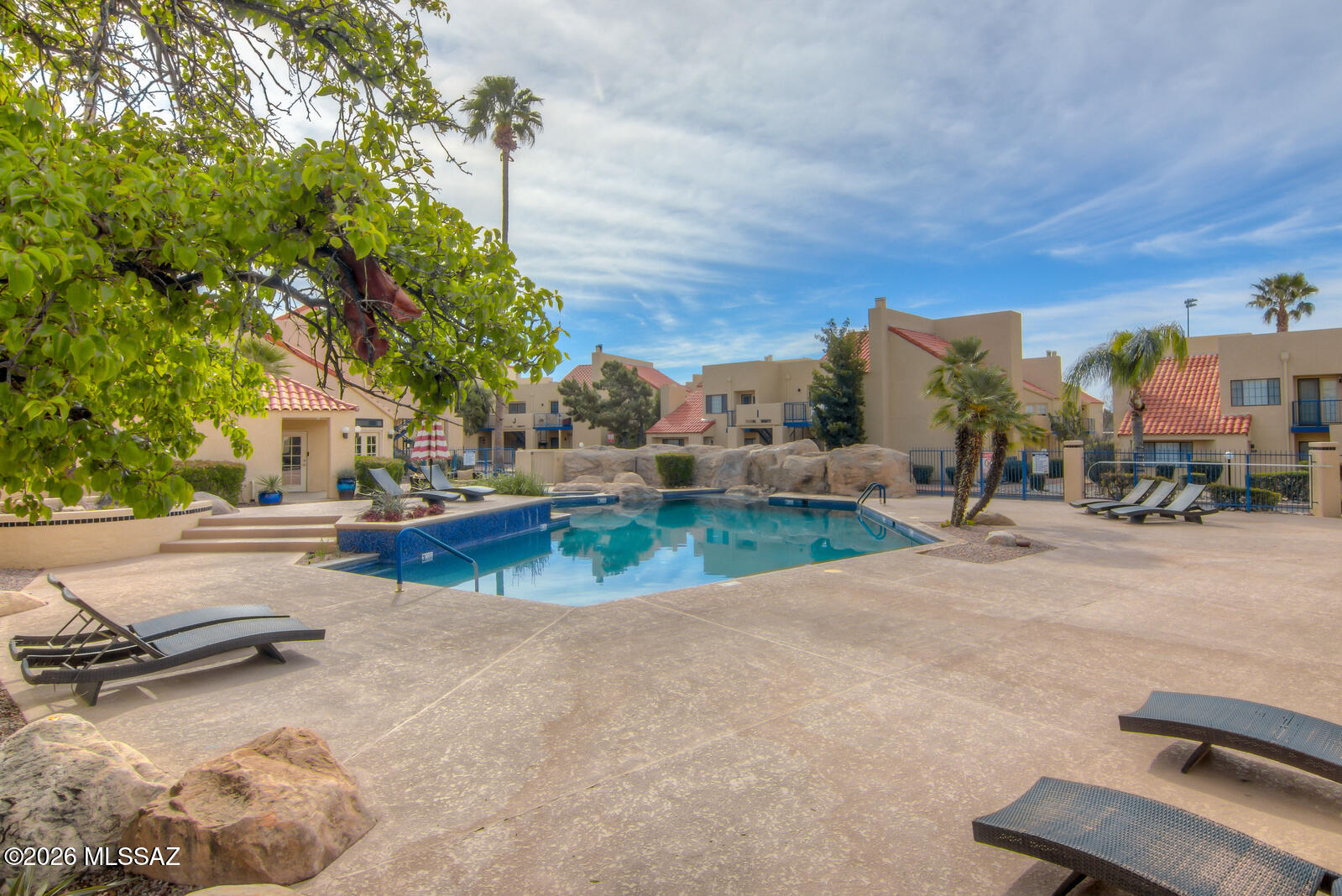 Casitas Real Condos. - Residential