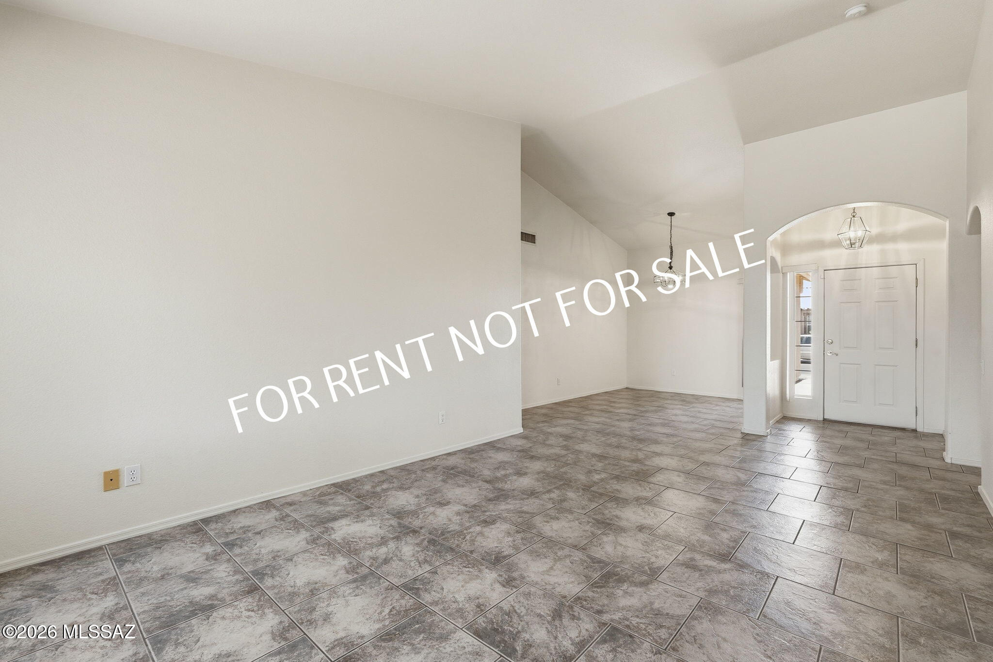 Hacienda Del Oro (1-78) - Residential Lease