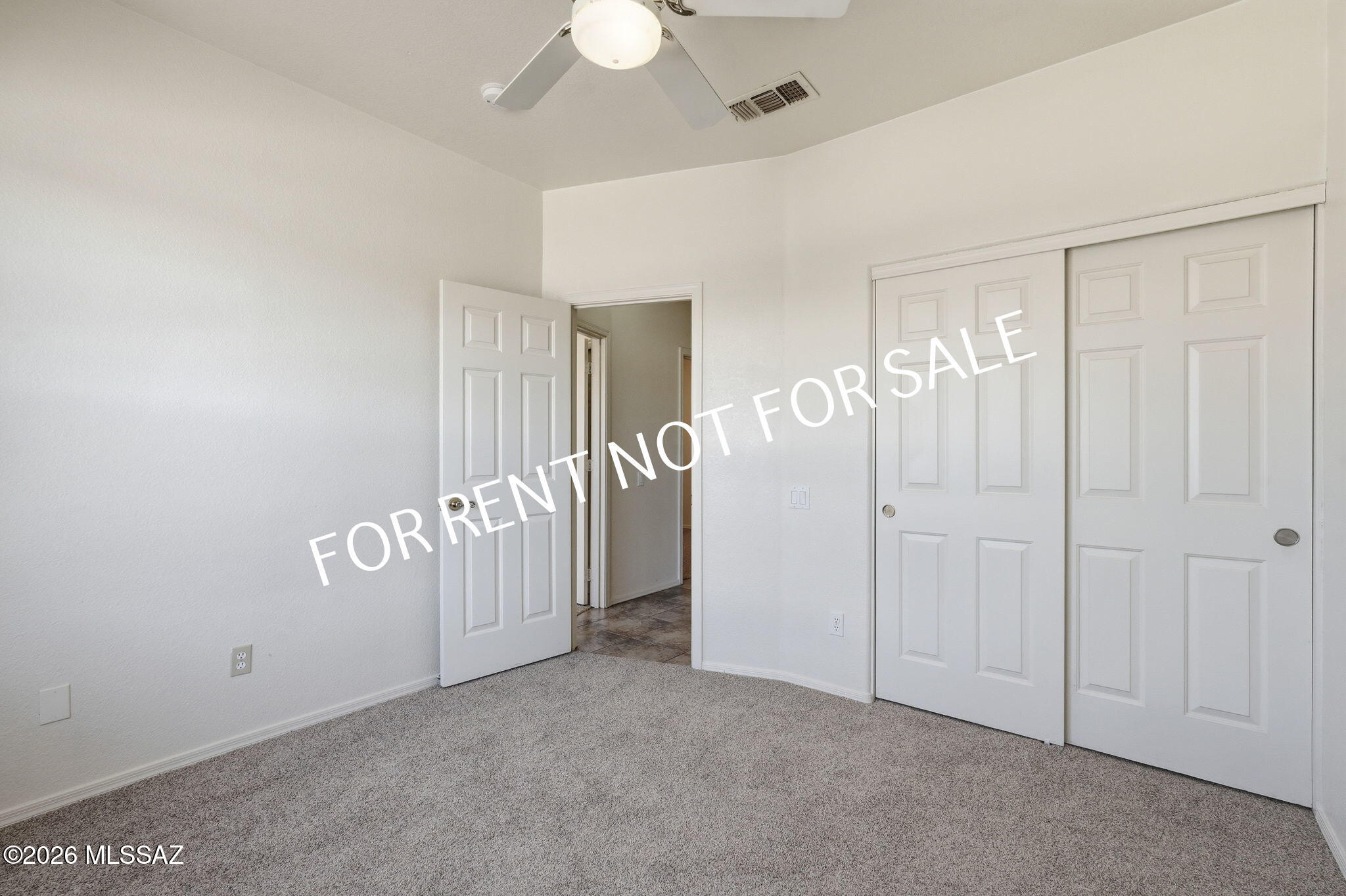 Hacienda Del Oro (1-78) - Residential Lease