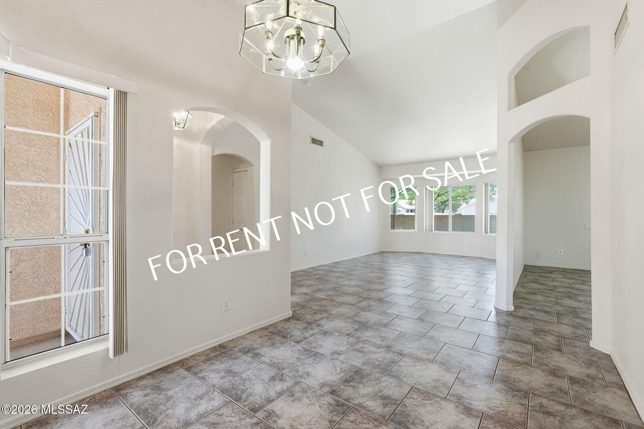 Hacienda Del Oro (1-78) - Residential Lease