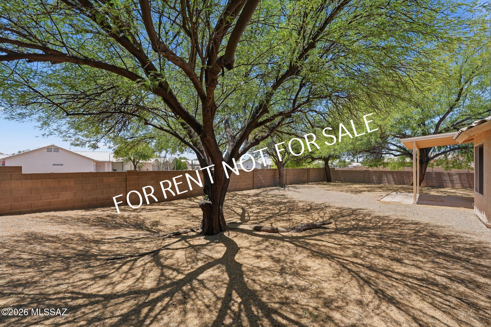 Hacienda Del Oro (1-78) - Residential Lease
