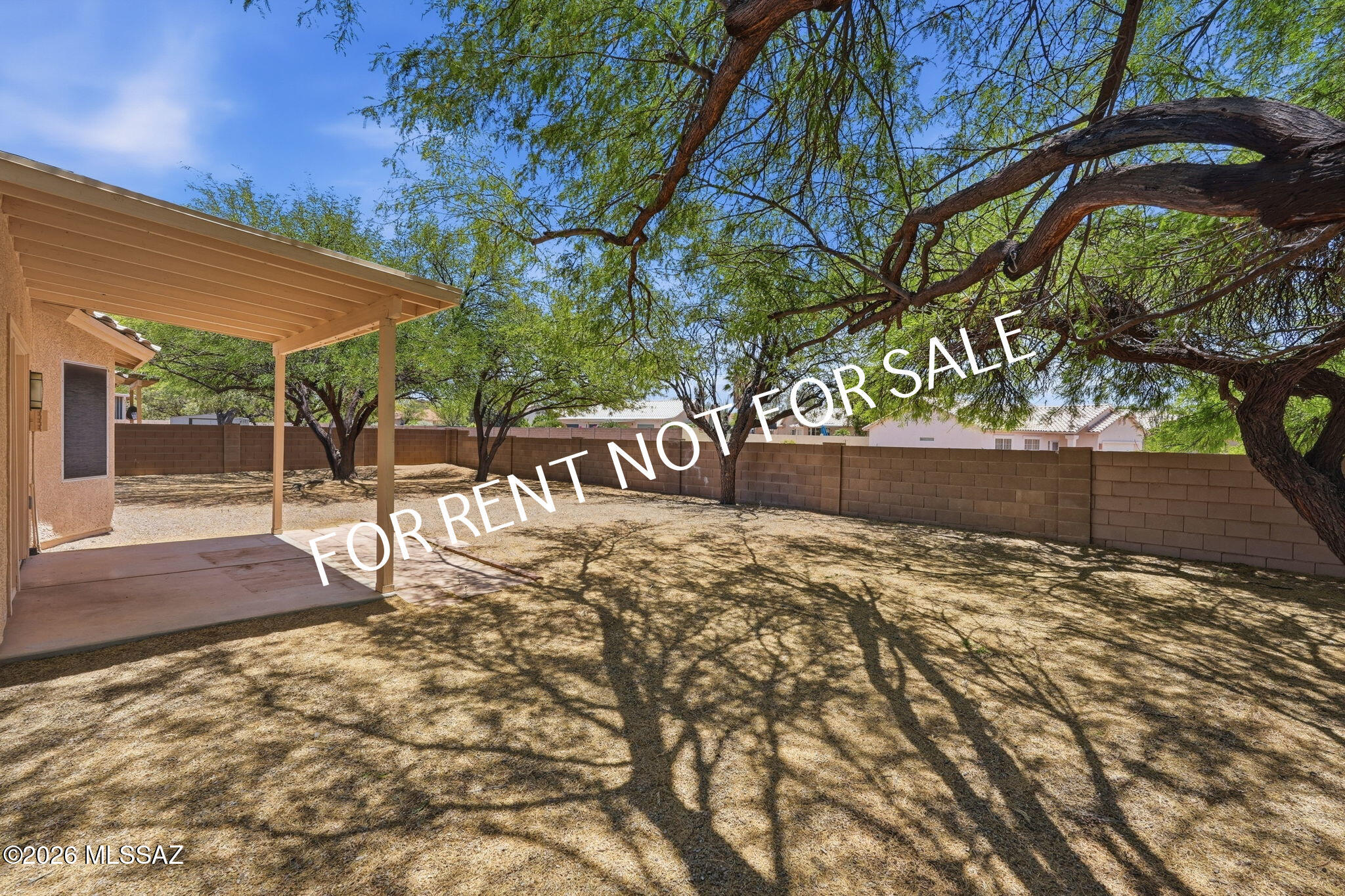 Hacienda Del Oro (1-78) - Residential Lease