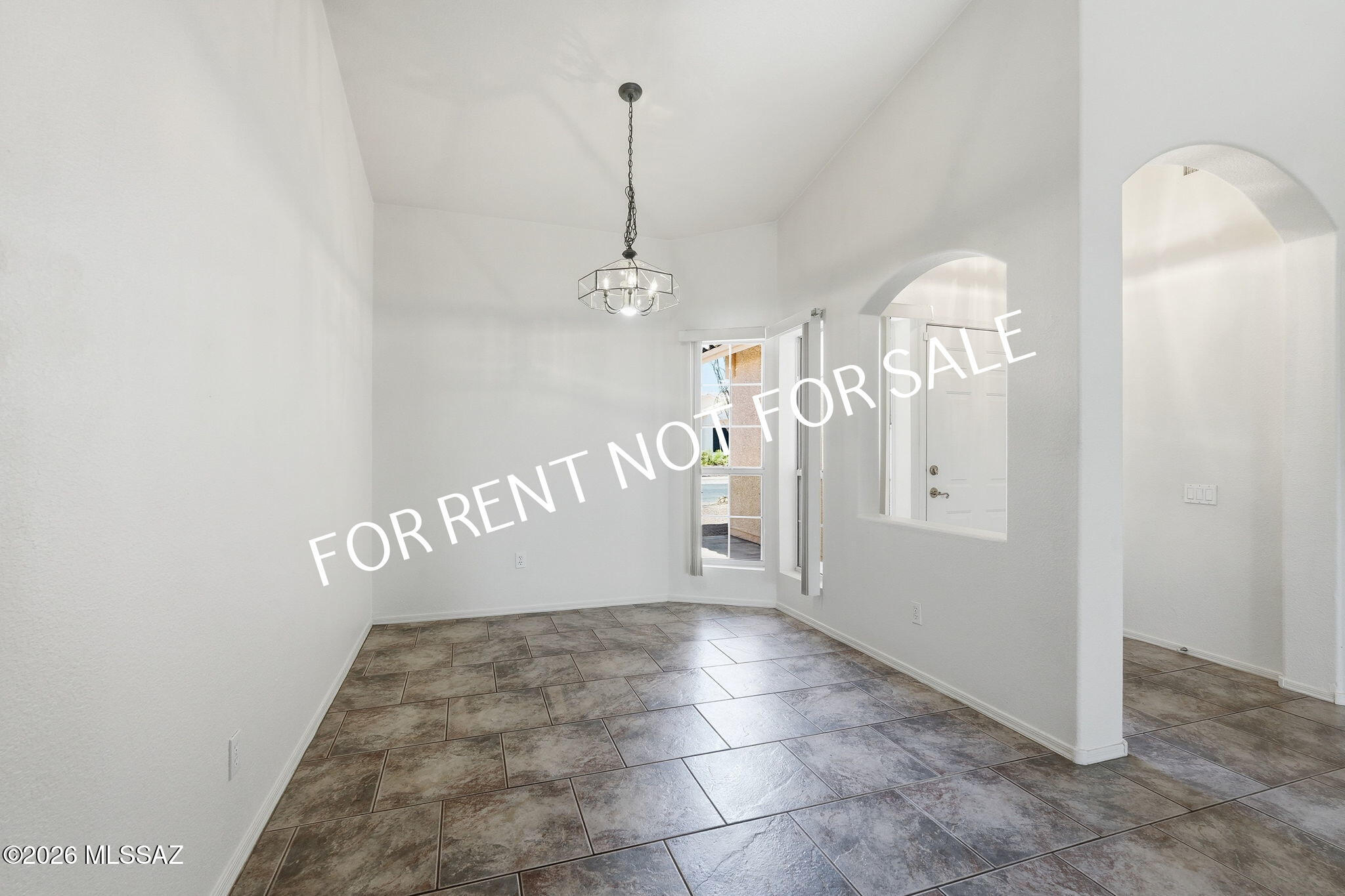 Hacienda Del Oro (1-78) - Residential Lease