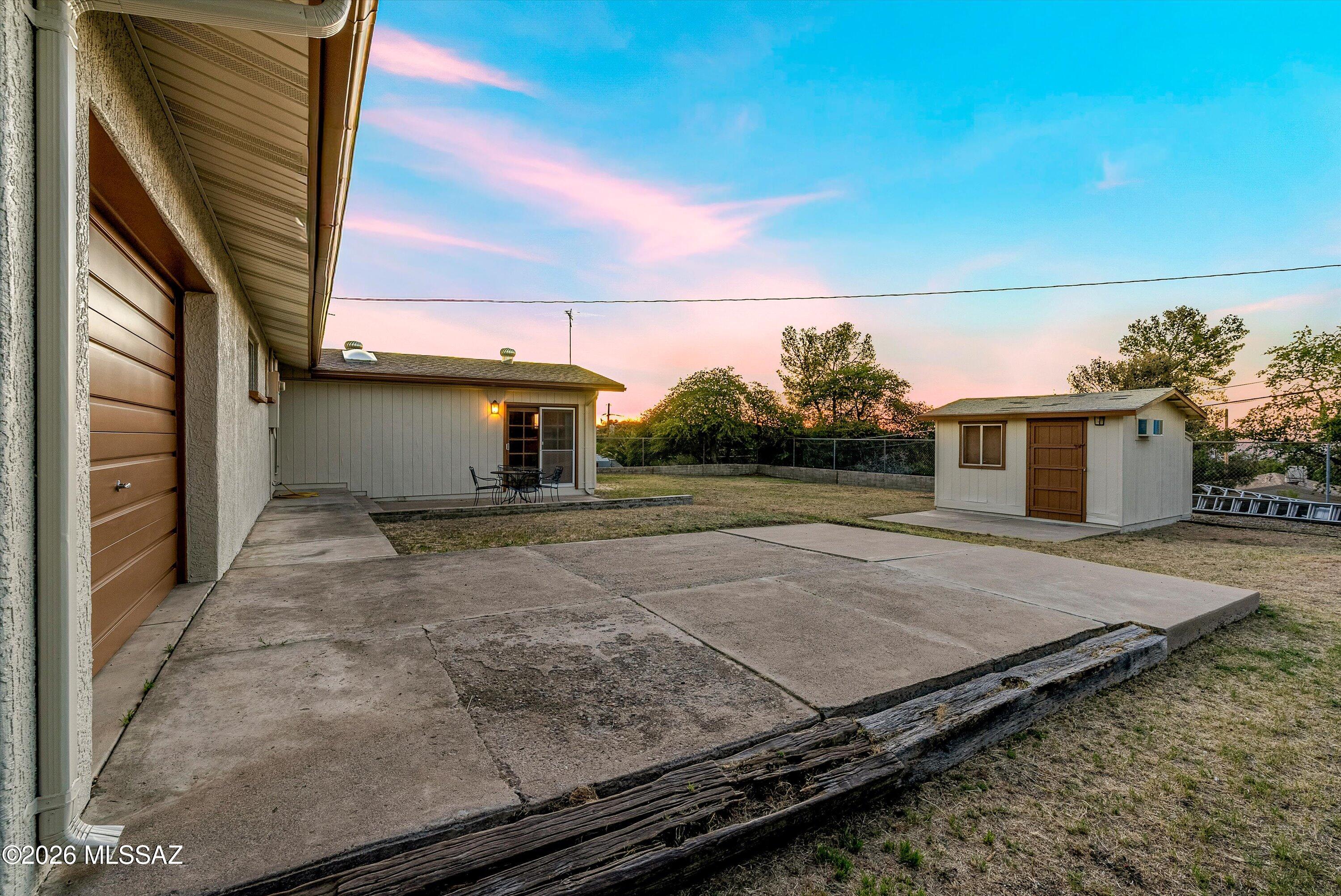 Los Robles Estates - Residential