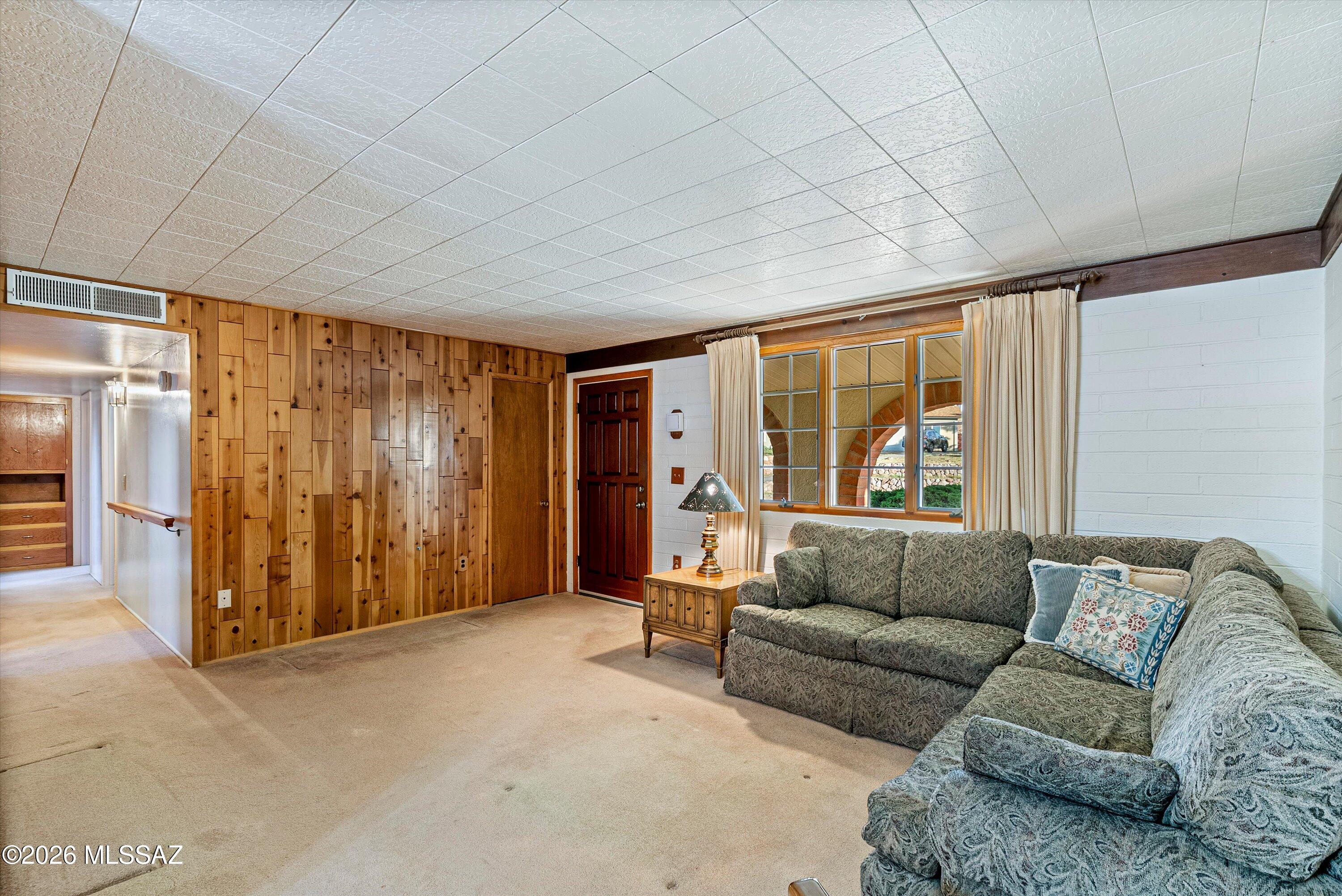 Los Robles Estates - Residential