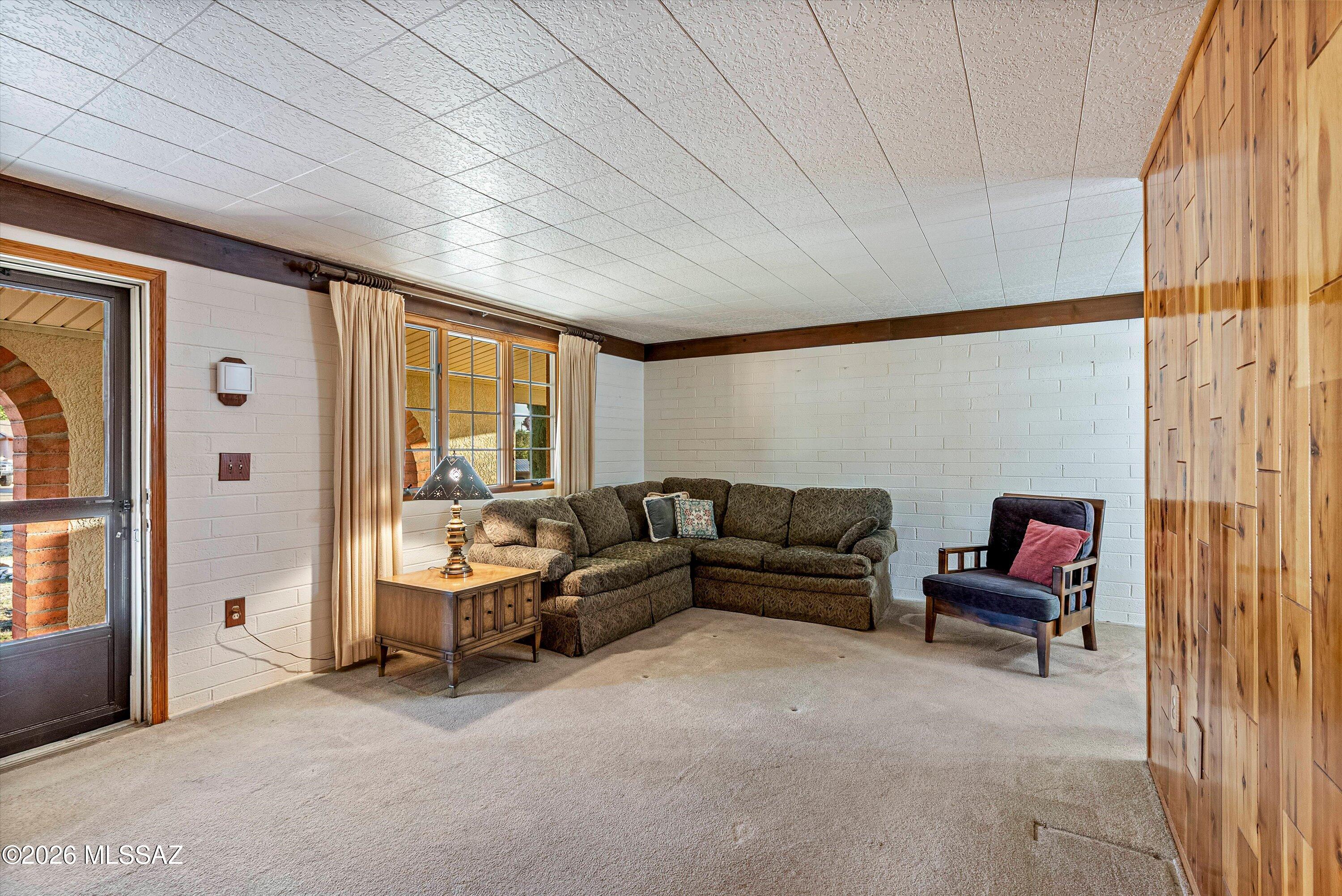 Los Robles Estates - Residential