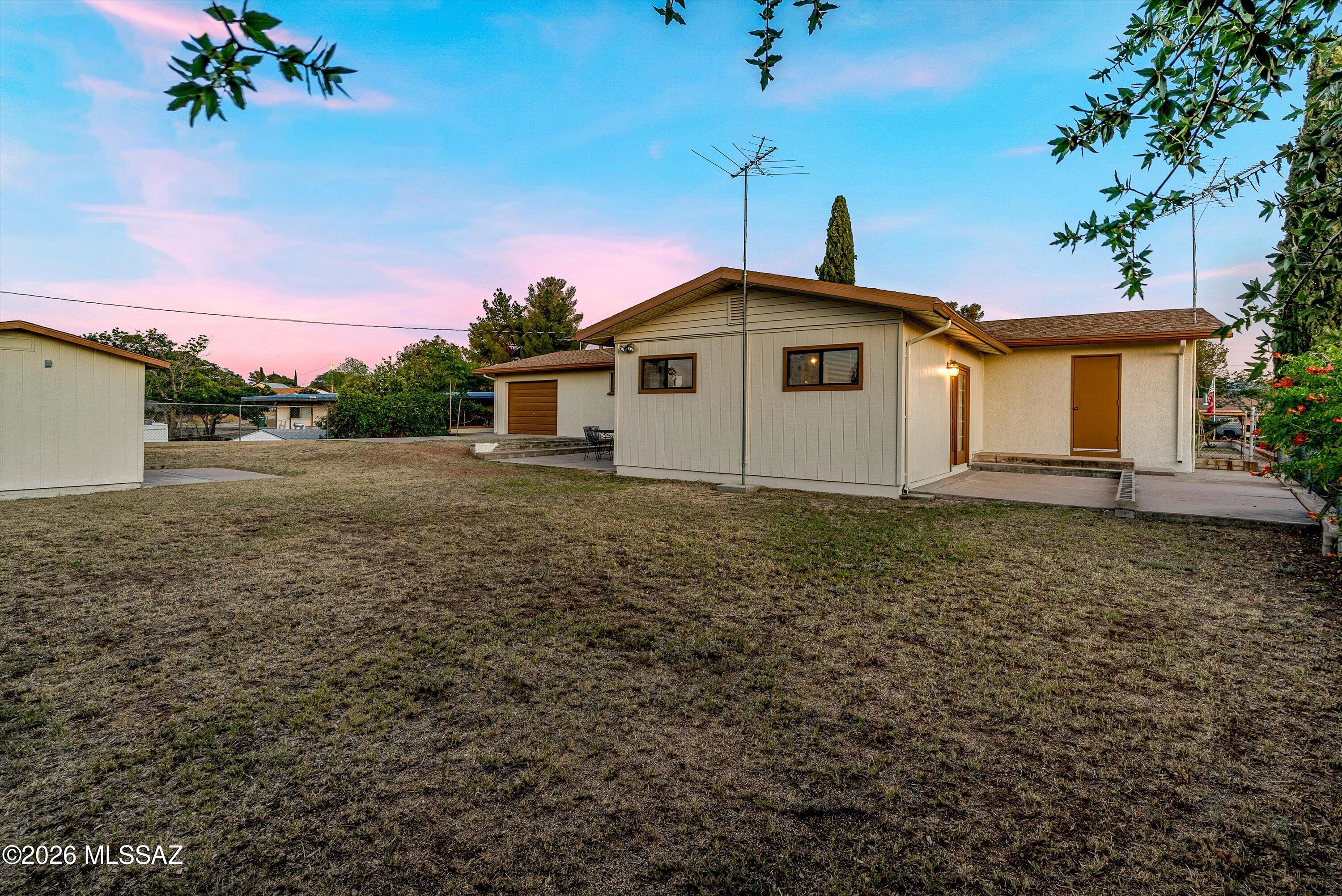 Los Robles Estates - Residential