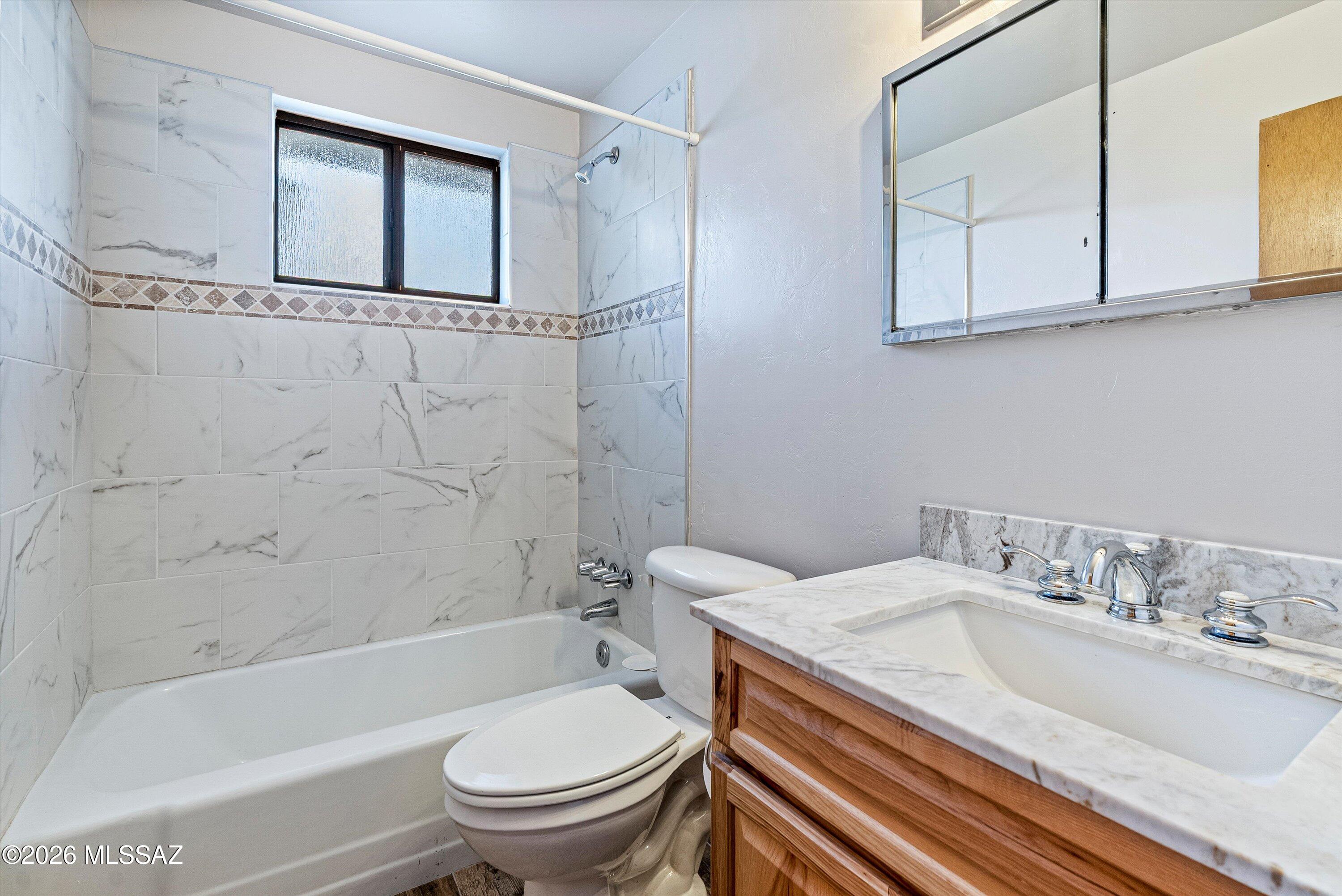 Los Robles Estates - Residential