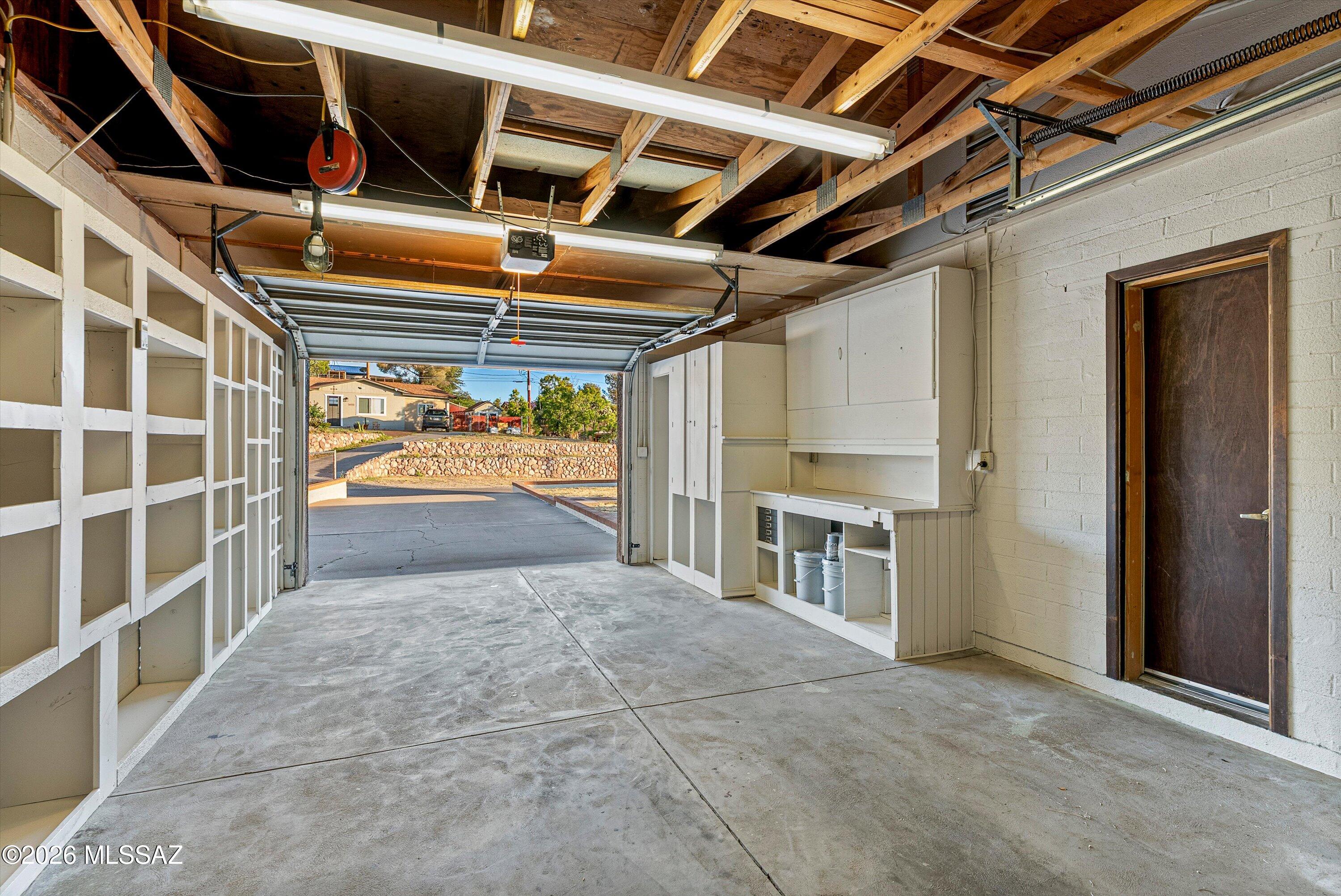 Los Robles Estates - Residential