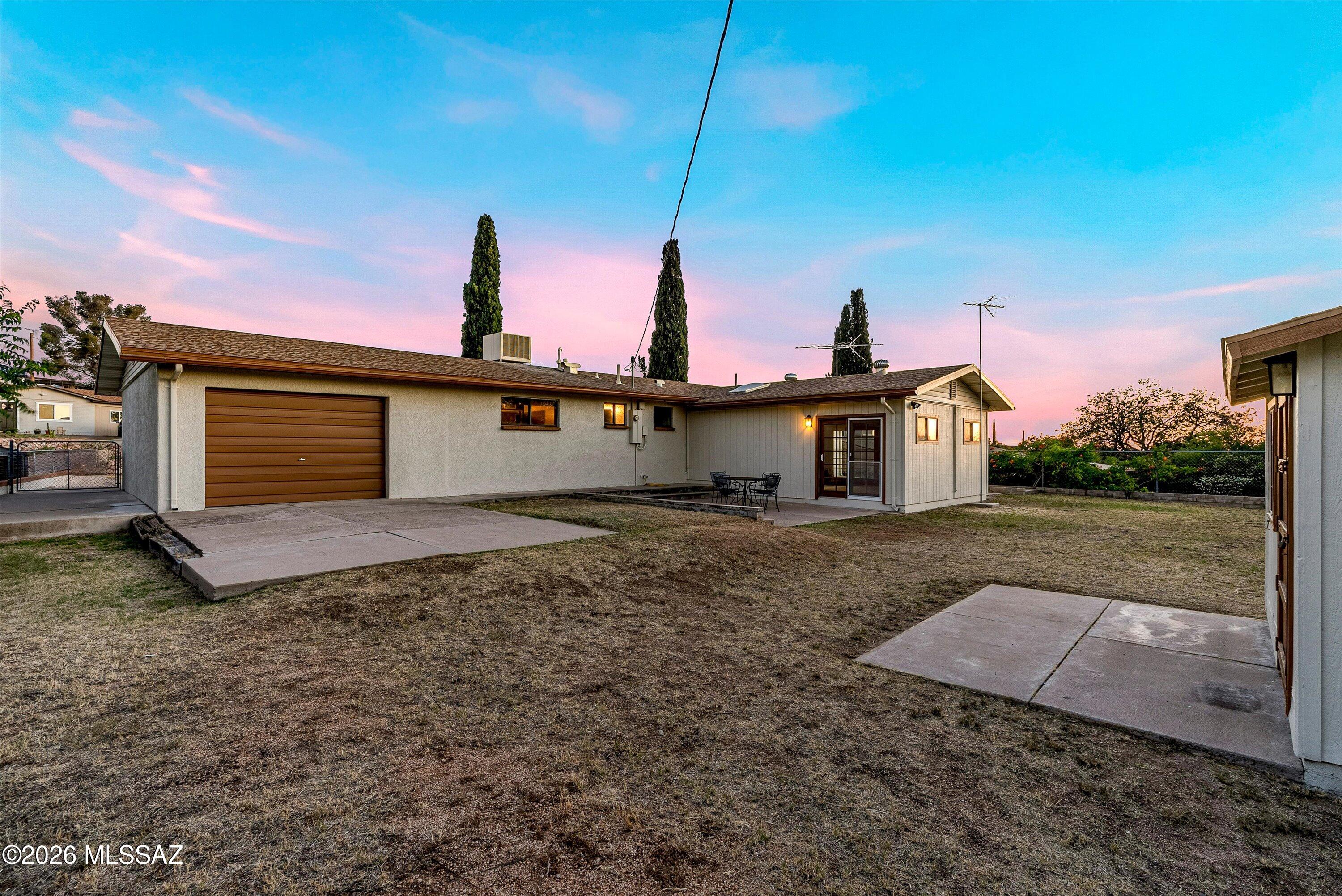 Los Robles Estates - Residential