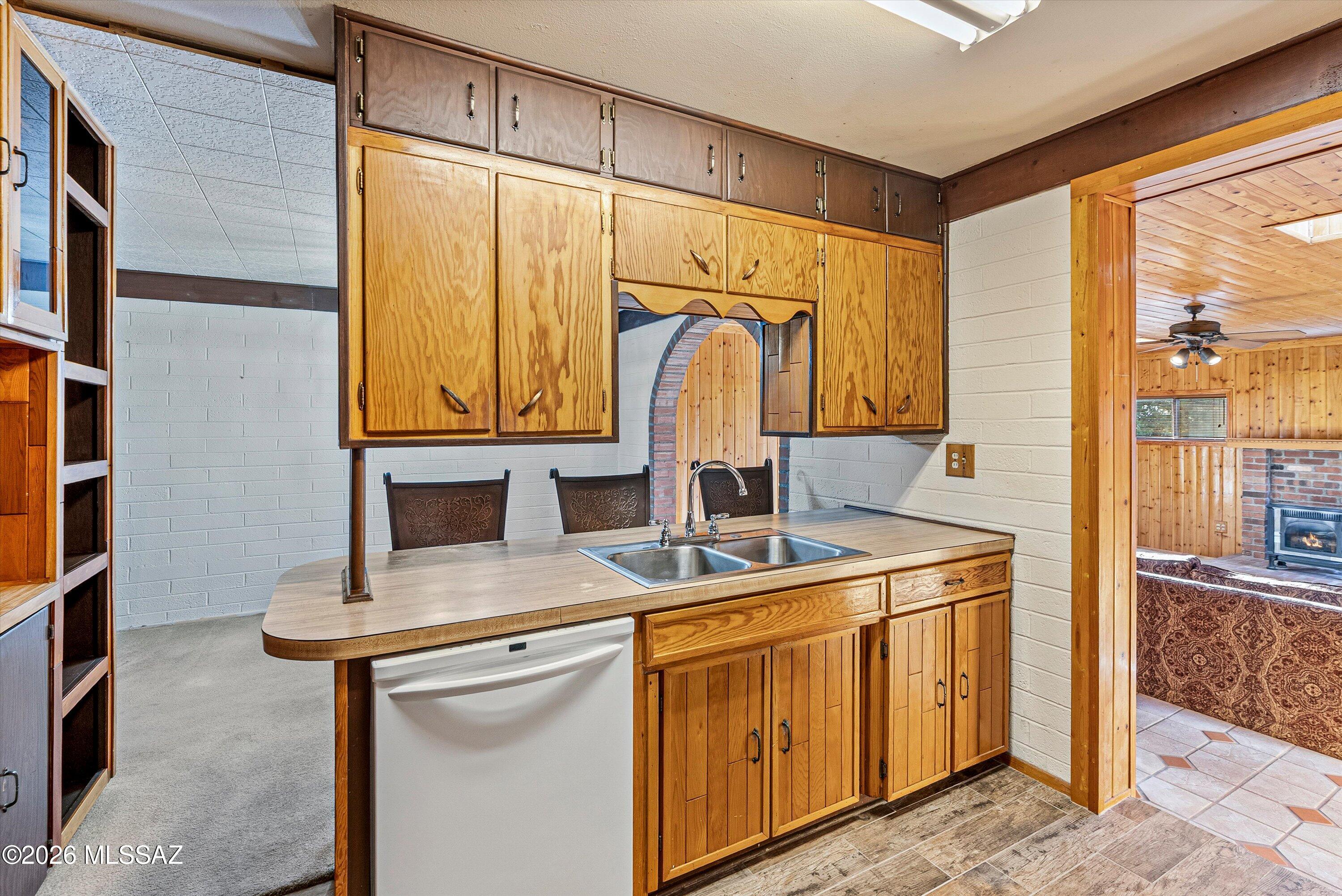 Los Robles Estates - Residential