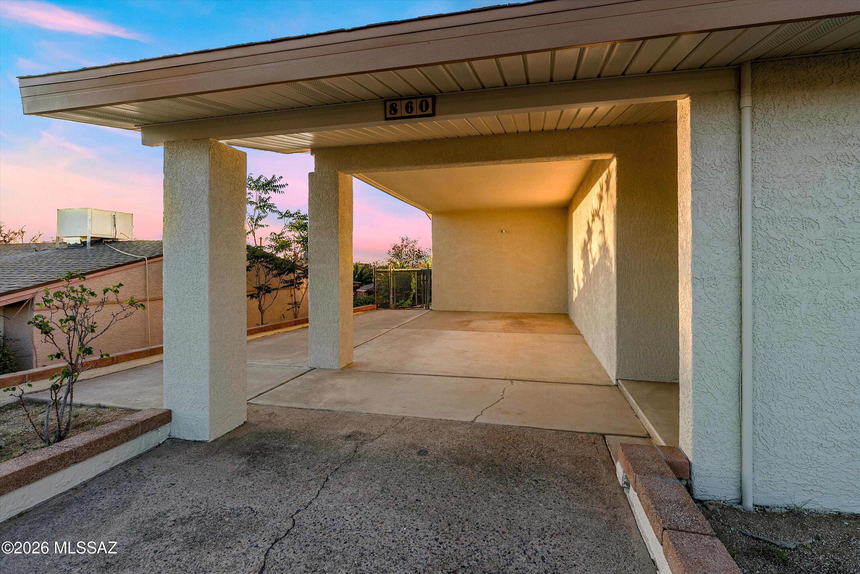 Los Robles Estates - Residential