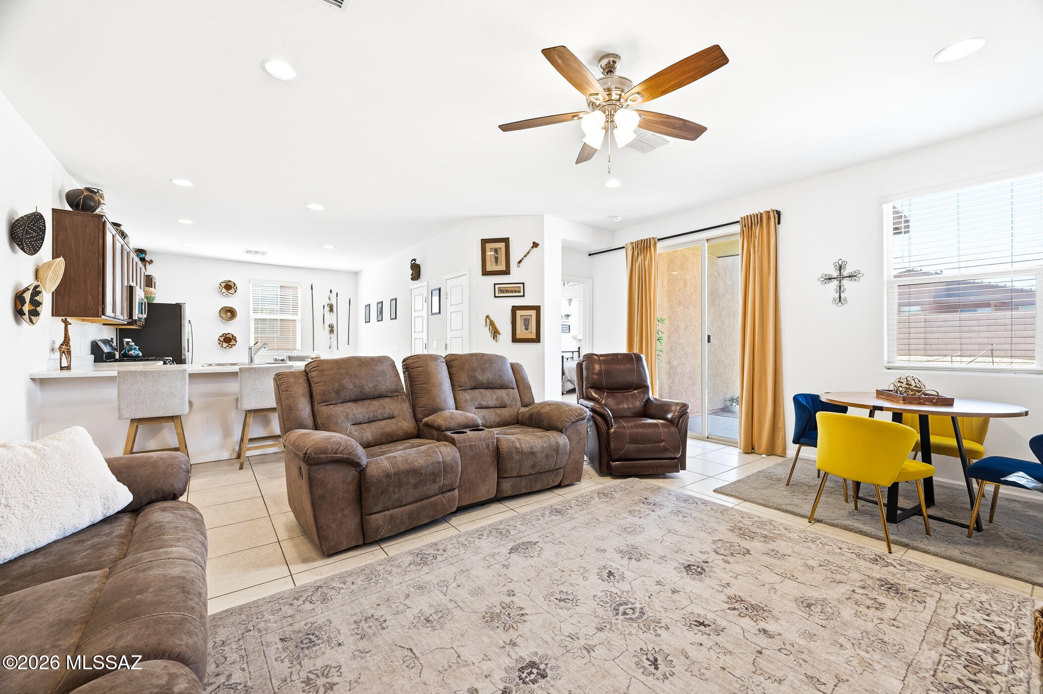 686 W Calle El Teclado