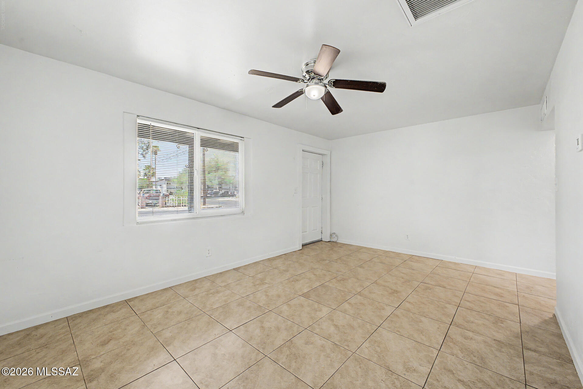 972 N Chrysler Drive