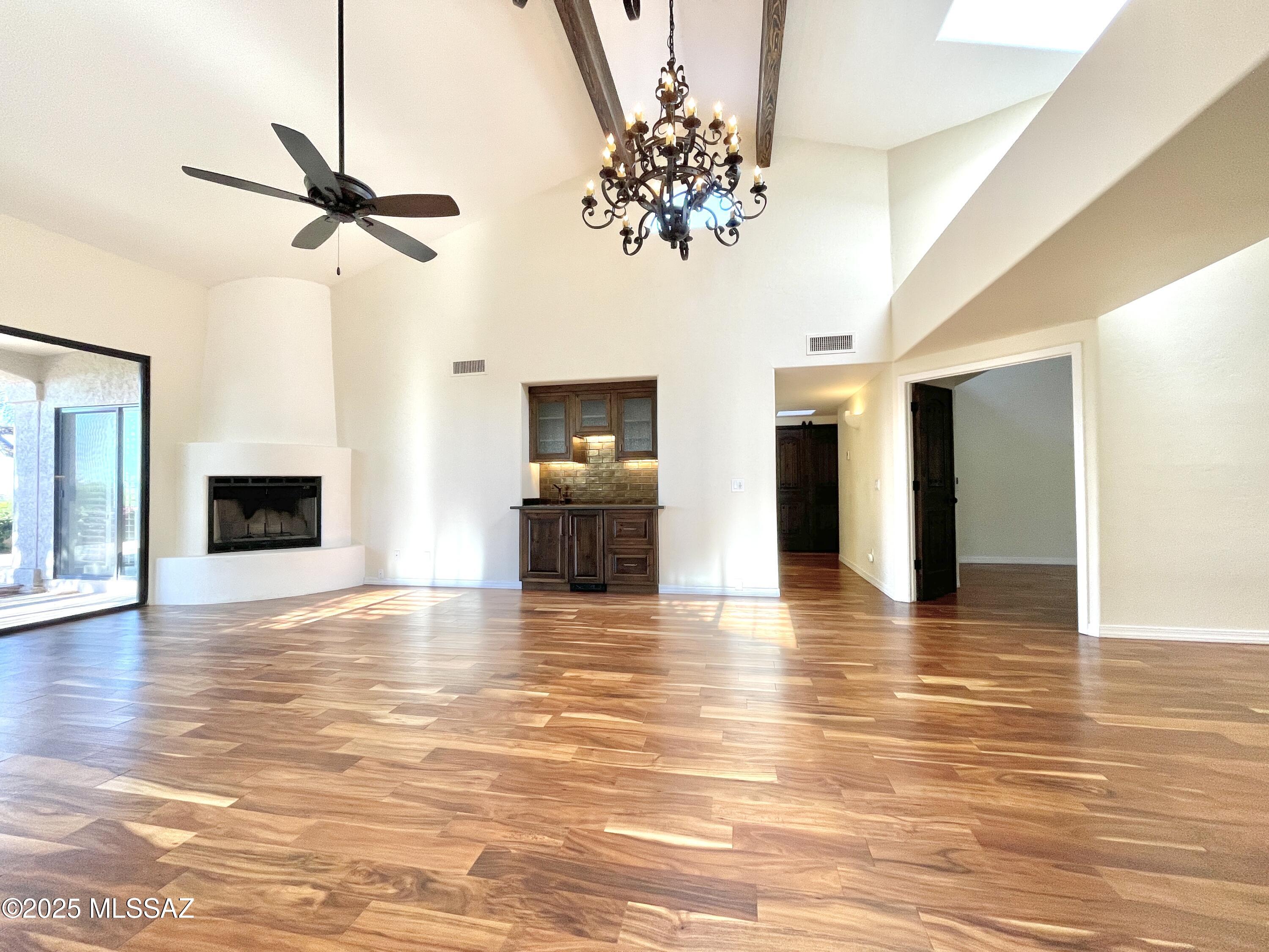 Ventana Serena (1-46) - Residential Lease