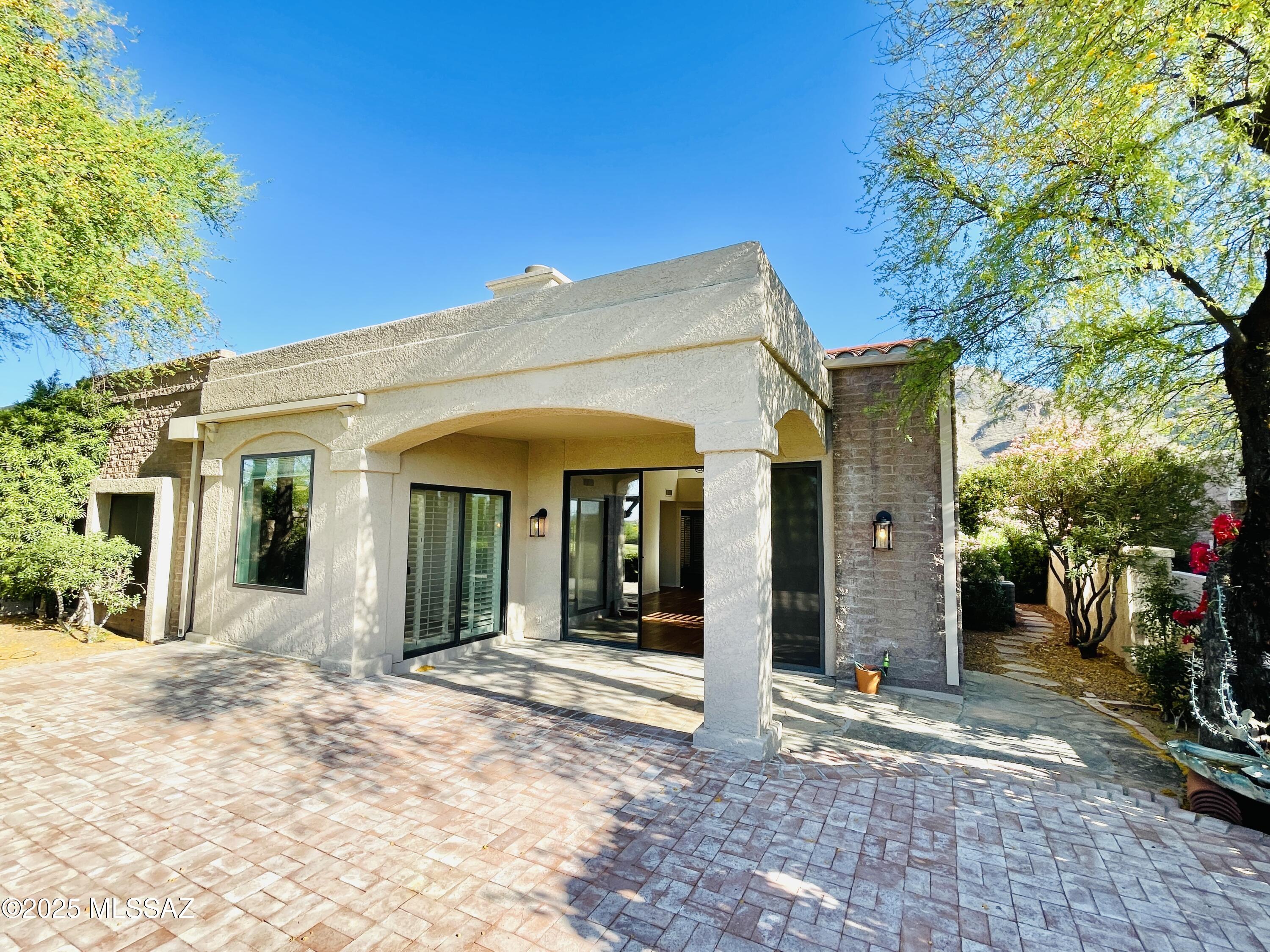 Ventana Serena (1-46) - Residential Lease