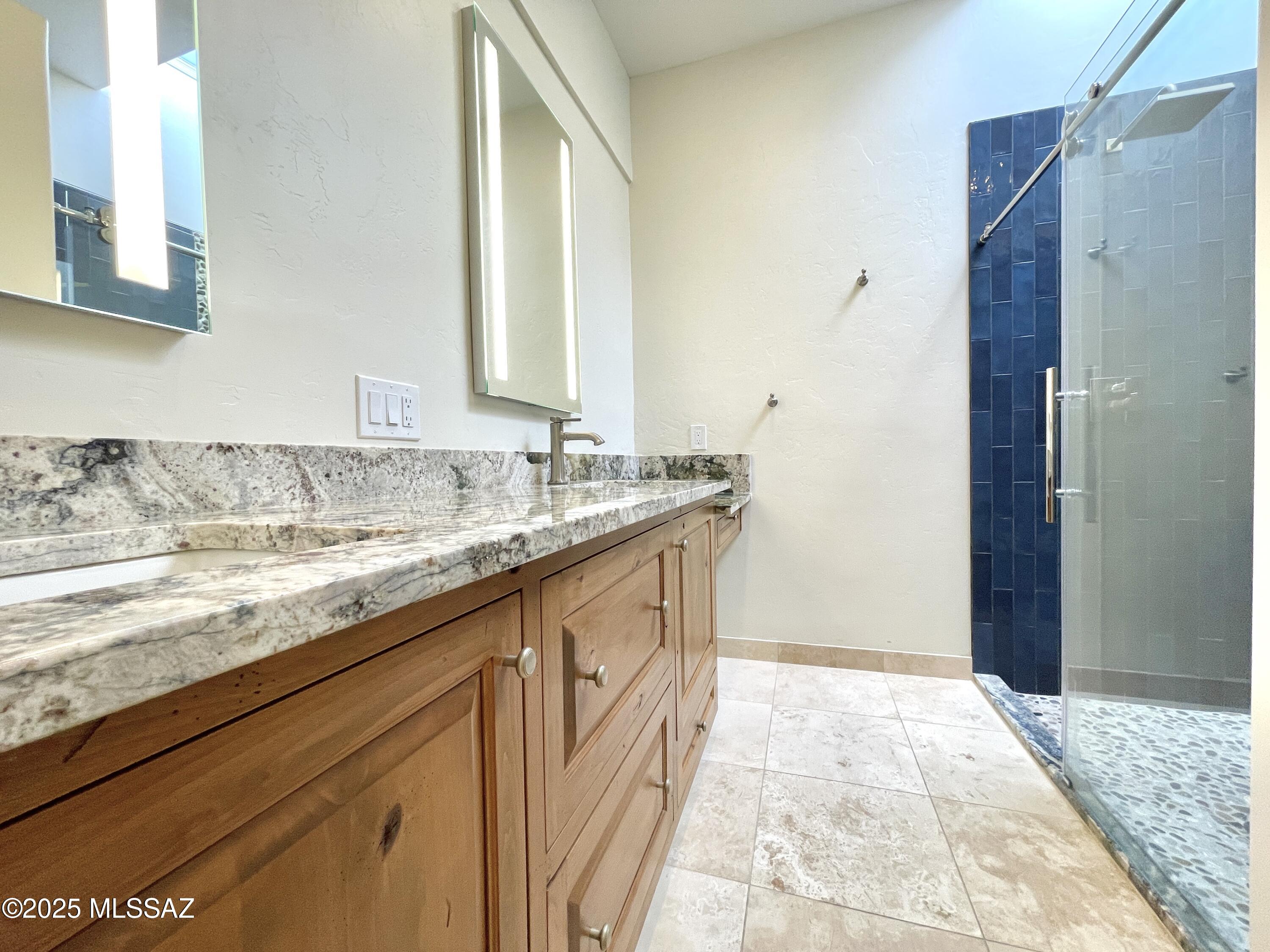 Ventana Serena (1-46) - Residential Lease