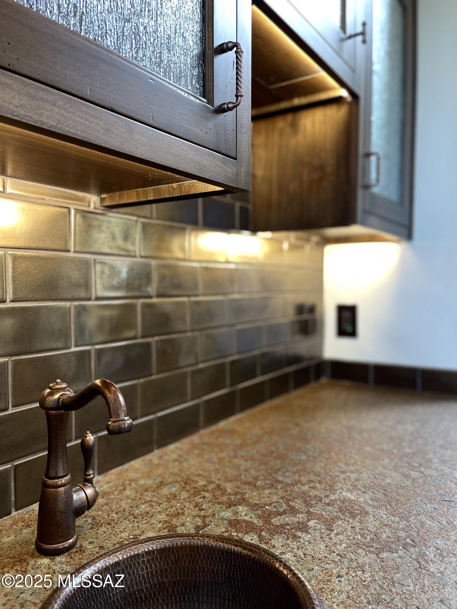 Ventana Serena (1-46) - Residential Lease