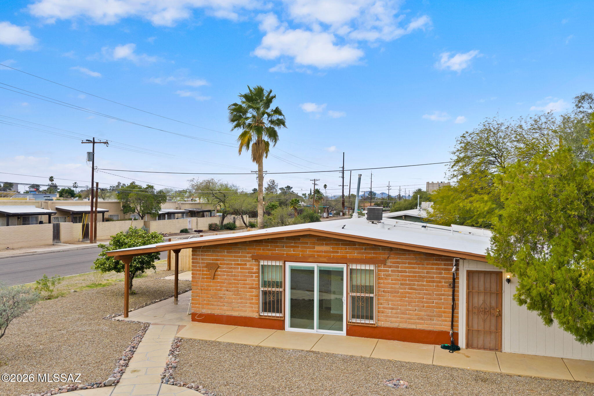 1207 N Sonoita Avenue