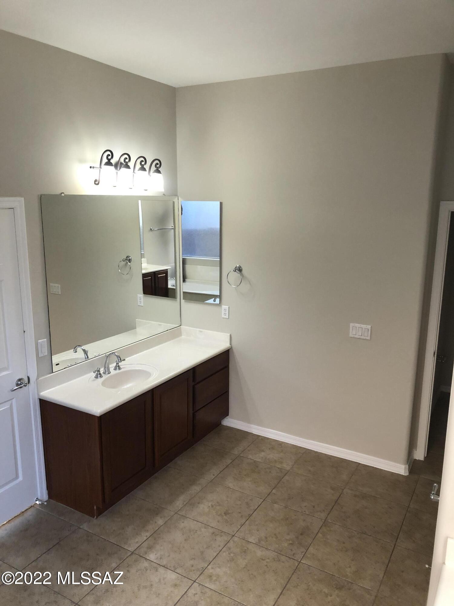 Ironwood Reserve BLK 3 (69-147) - Residential Lease