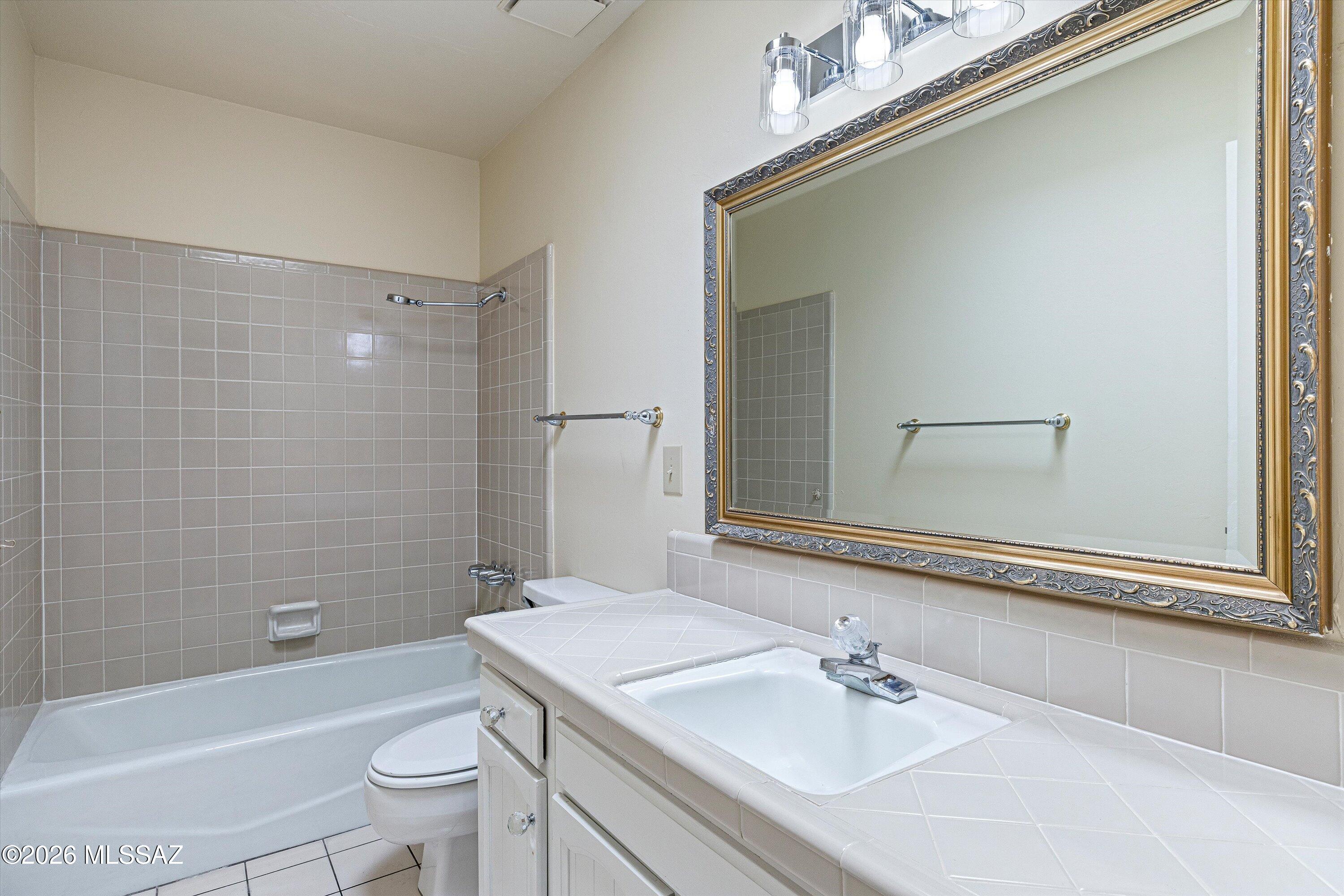El Dorado Townhomes - Residential