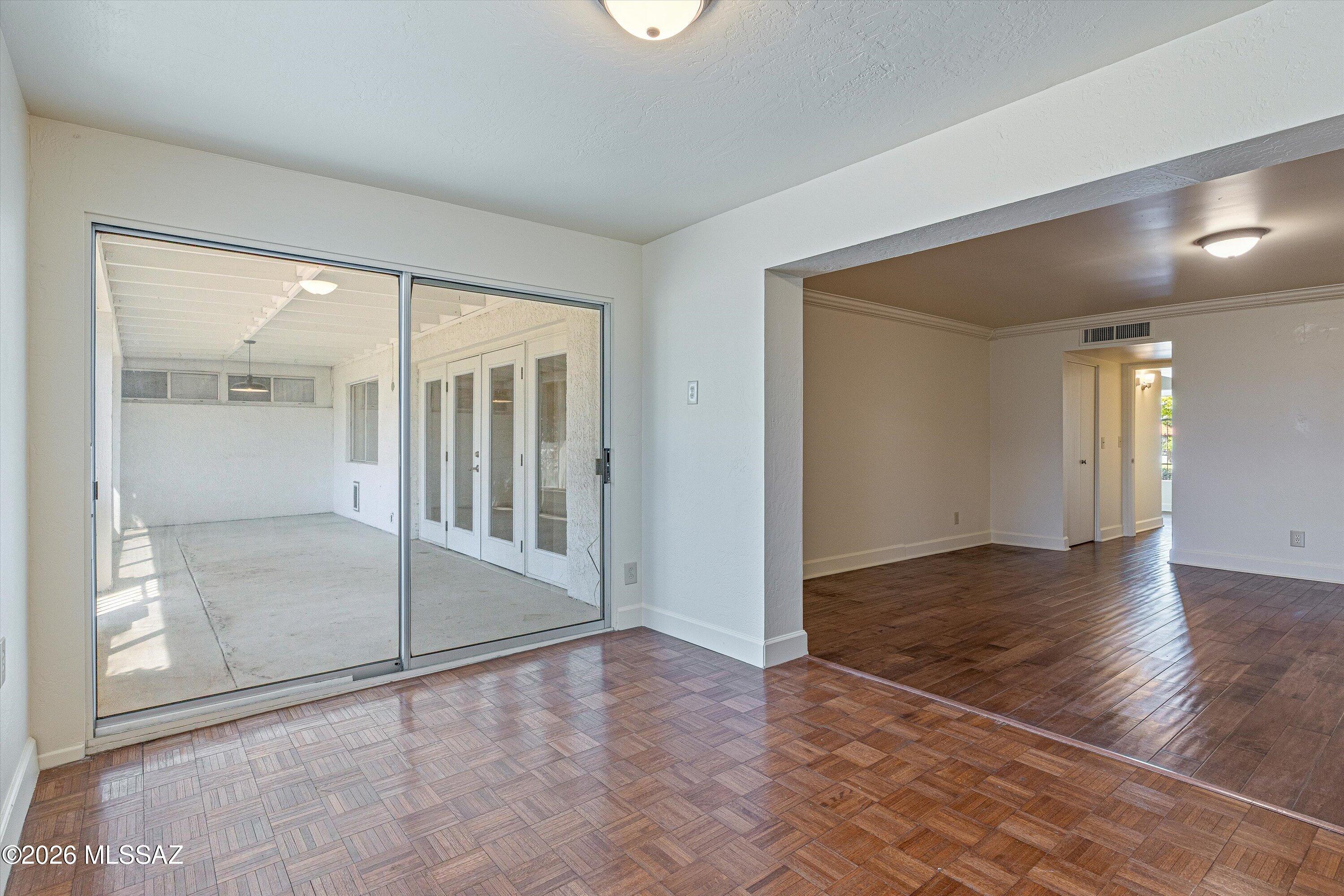 El Dorado Townhomes - Residential