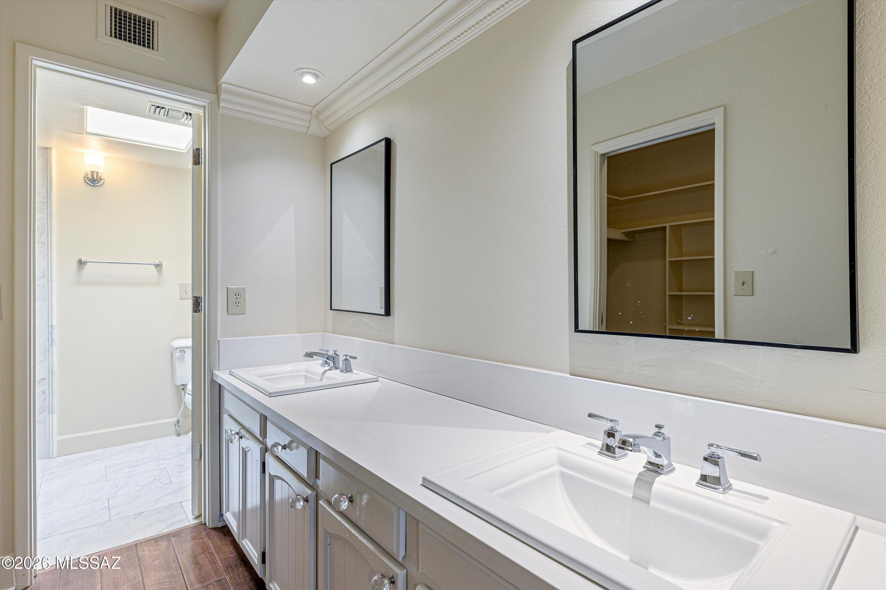 El Dorado Townhomes - Residential