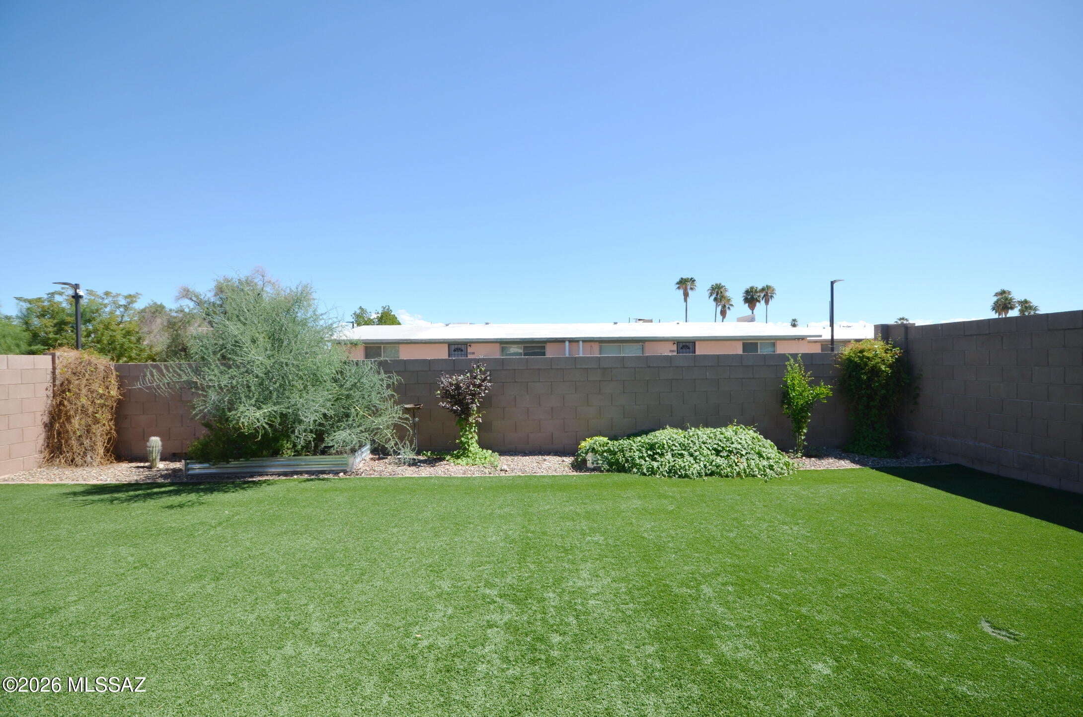 6043 S Antrim Loop