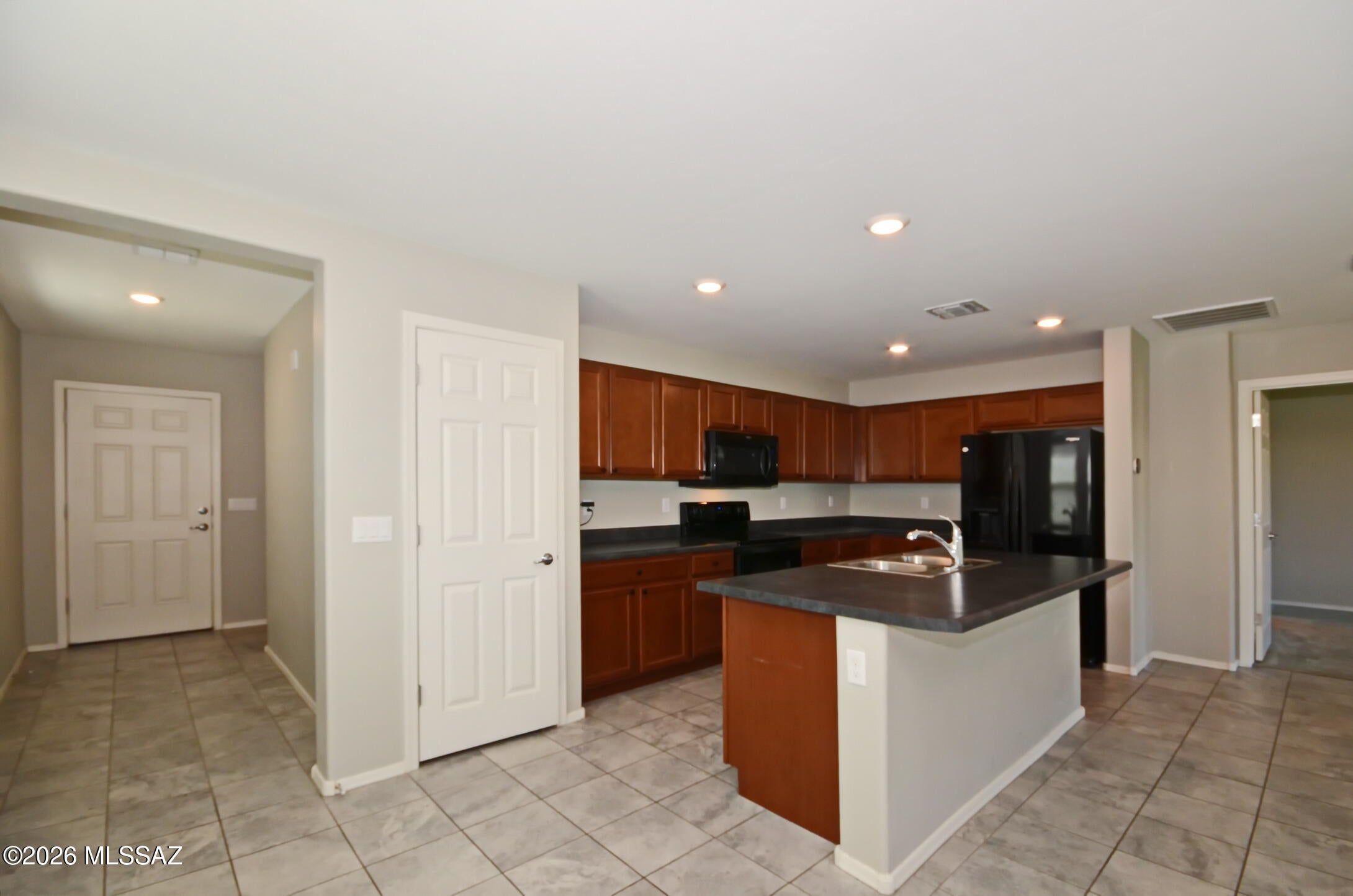 6043 S Antrim Loop