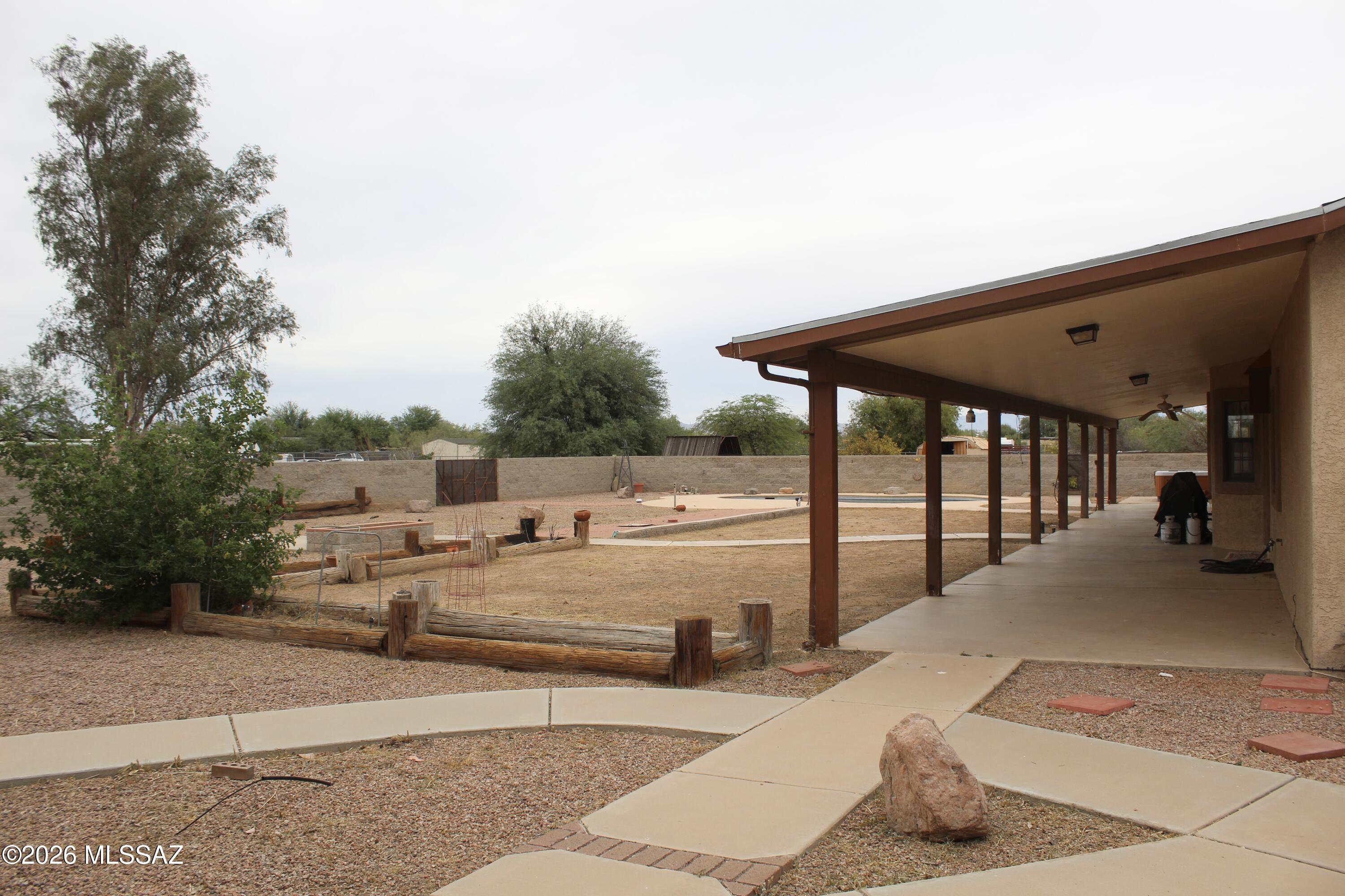 White Fence Farms (1-65) - Residential