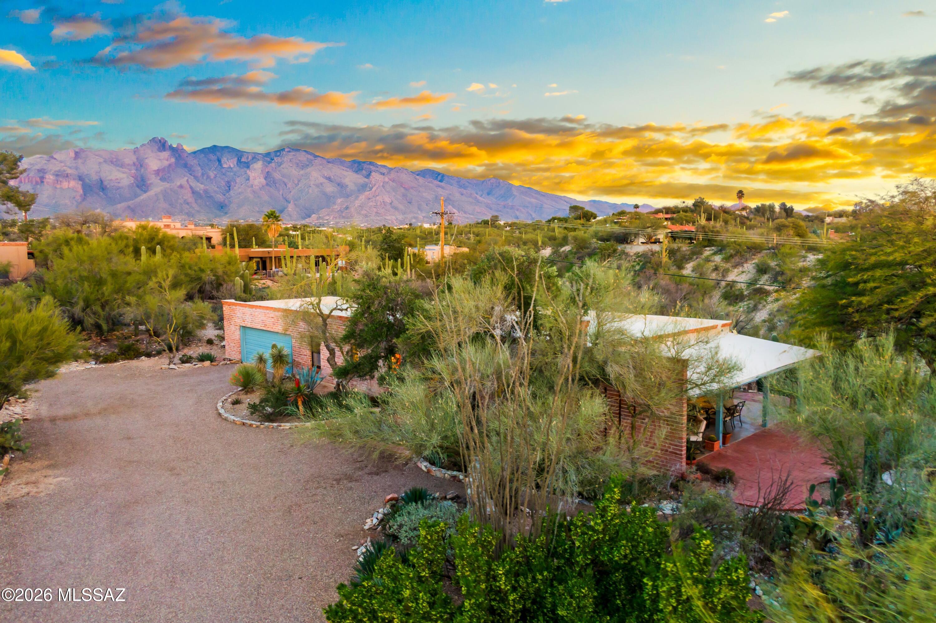 Catalina Foothills Estates NO. 7 (44-120) - Residential