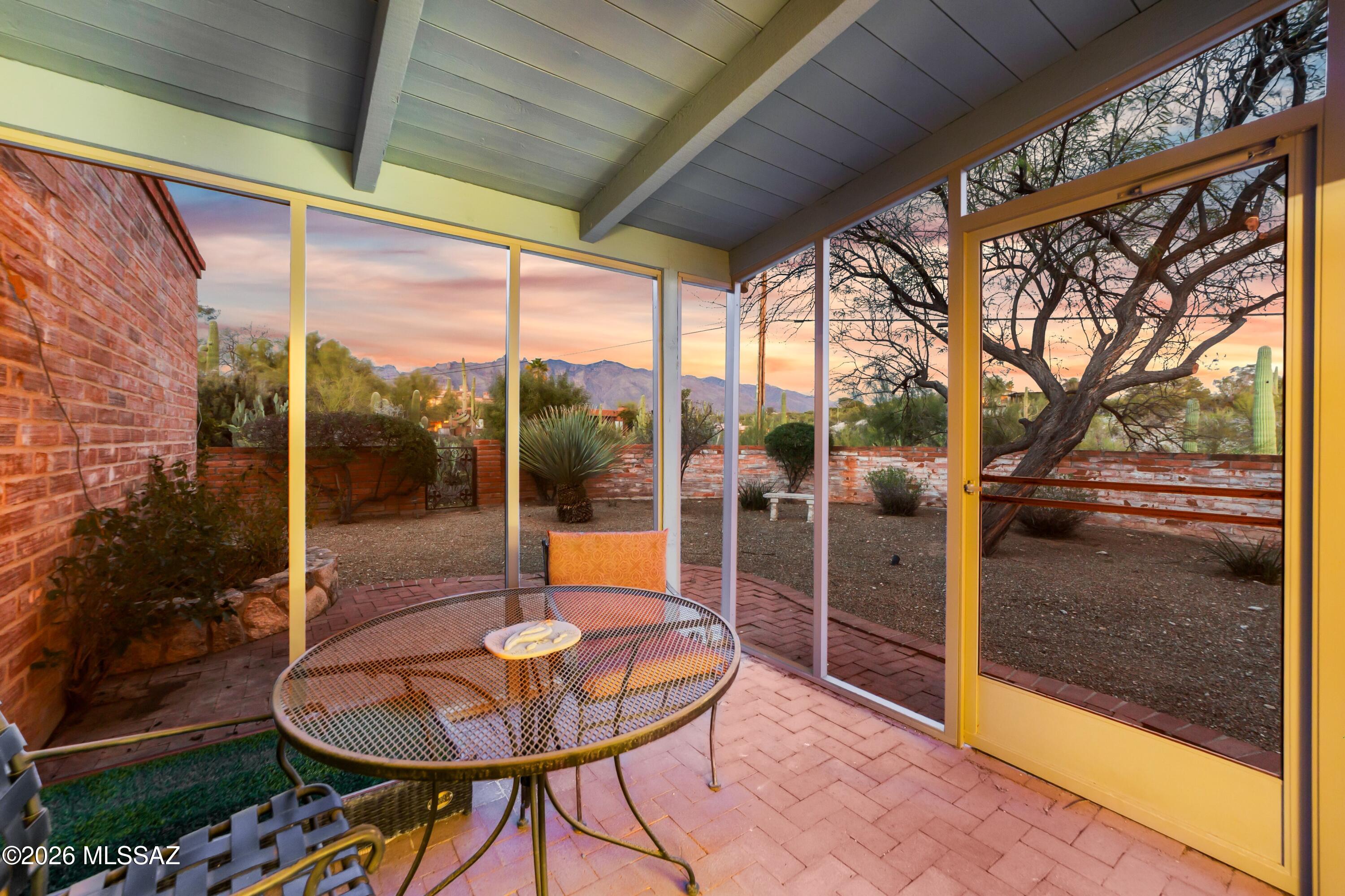 Catalina Foothills Estates NO. 7 (44-120) - Residential
