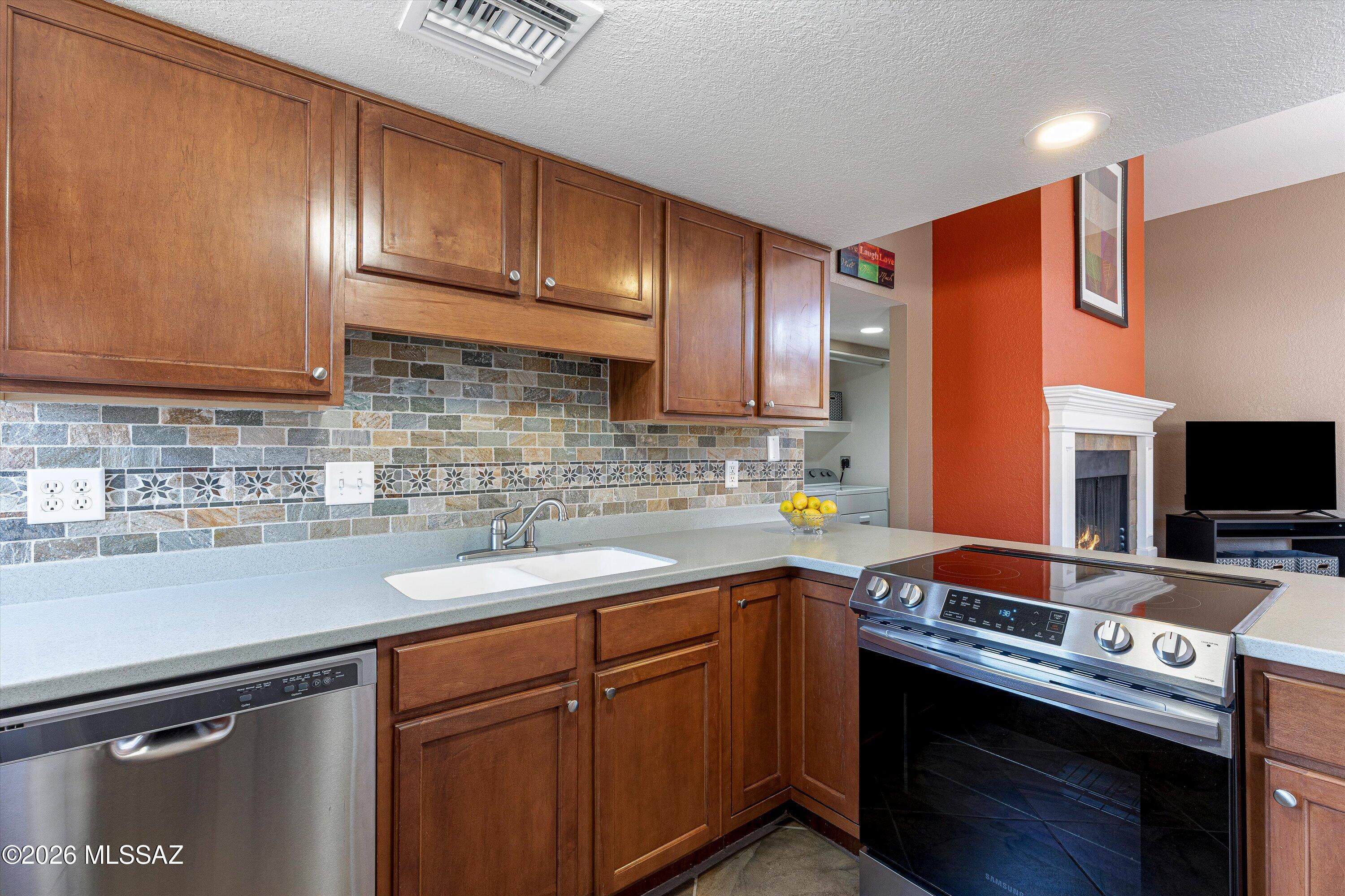 5051 N Sabino Canyon Road 2111