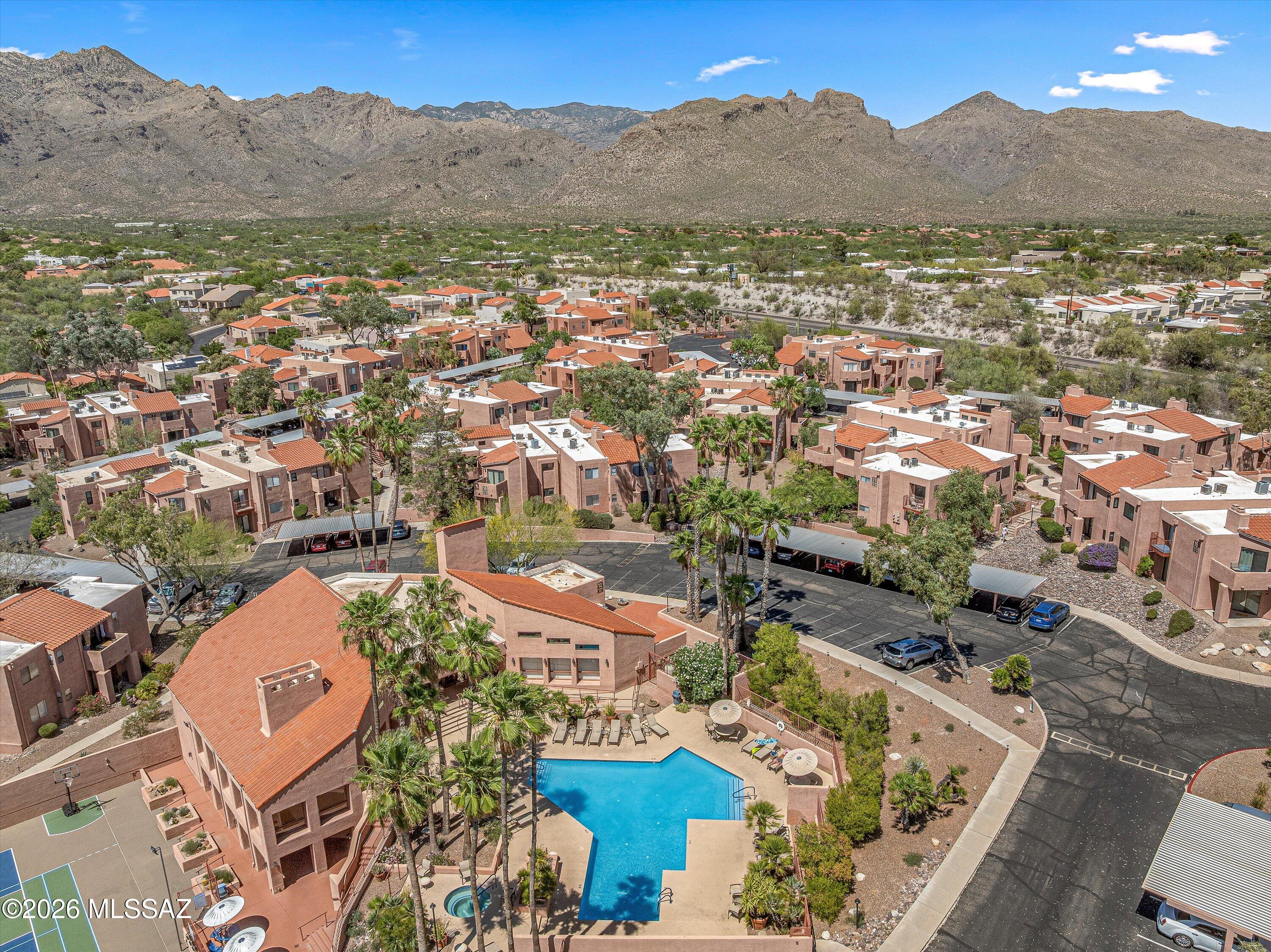 Ventana Vista Condominiums - Residential