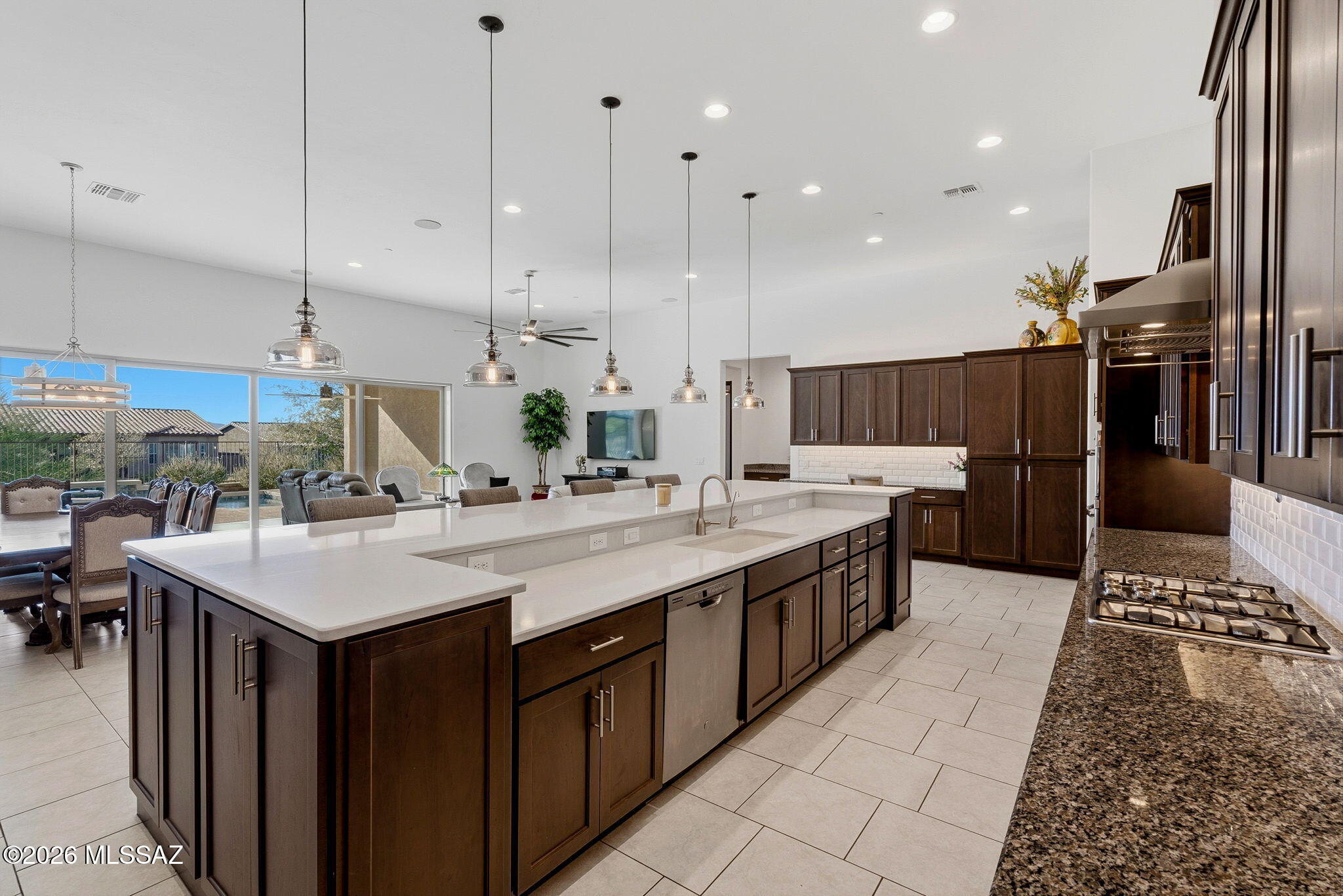 Boulder Bridge Pass II At Dove Mountain SQ20143250154 - Residential