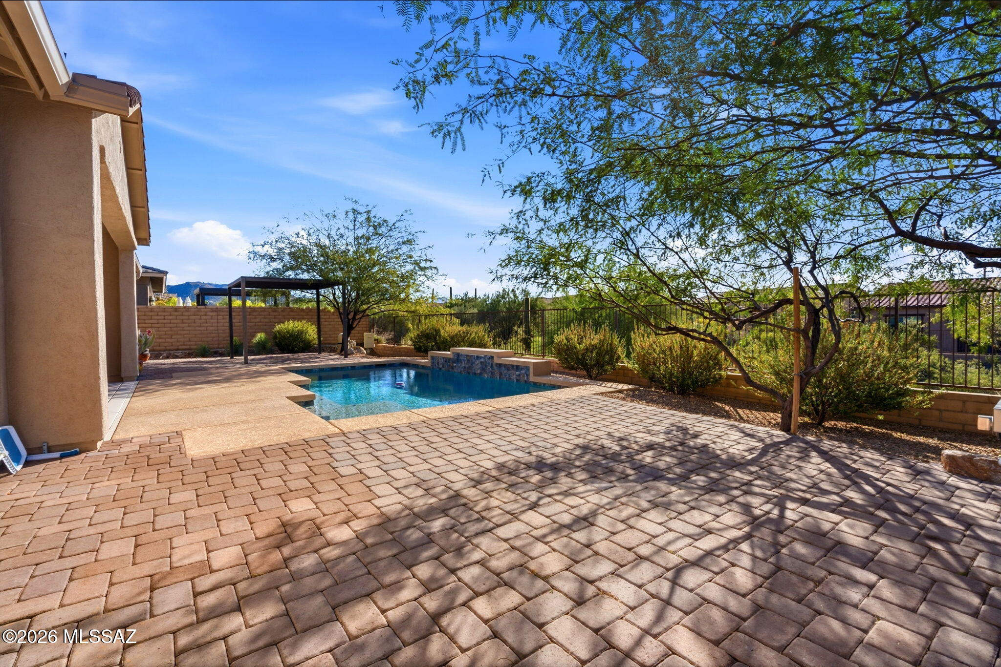 Boulder Bridge Pass II At Dove Mountain SQ20143250154 - Residential