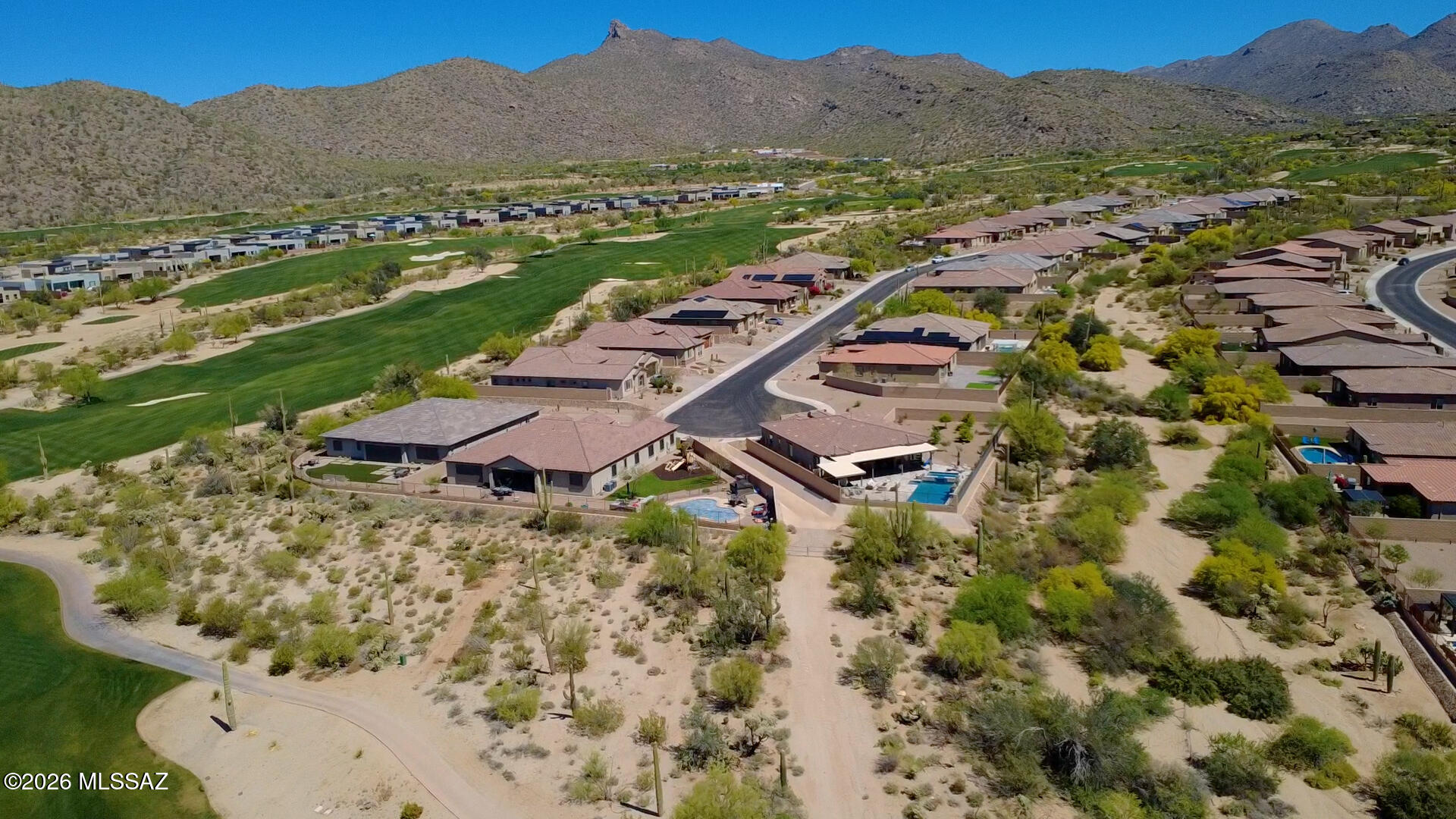 Boulder Bridge Pass II At Dove Mountain SQ20143250154 - Residential